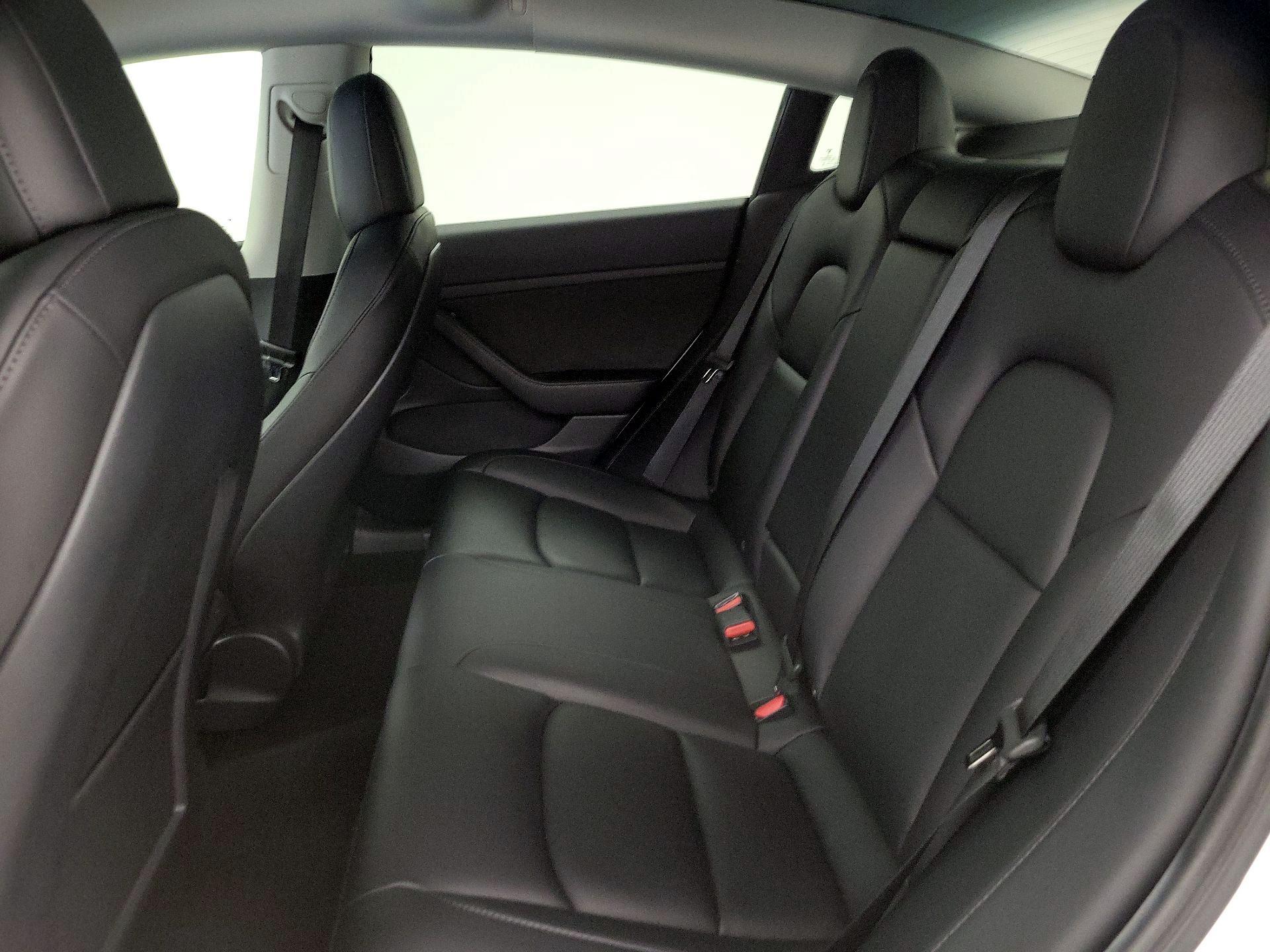 Thumbnail: 2022 Tesla Model 3 - 18