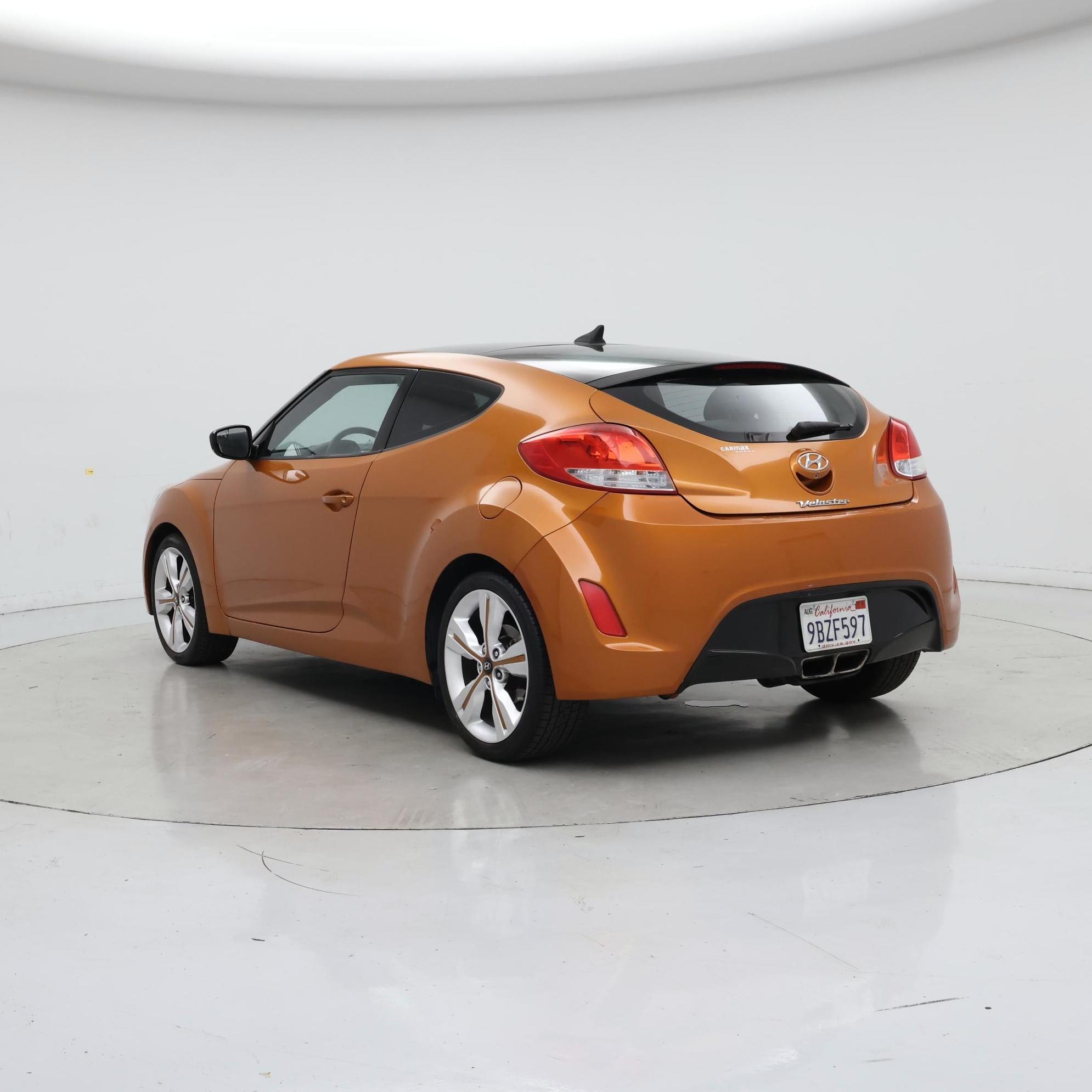 Thumbnail: 2016 Hyundai Veloster - 2