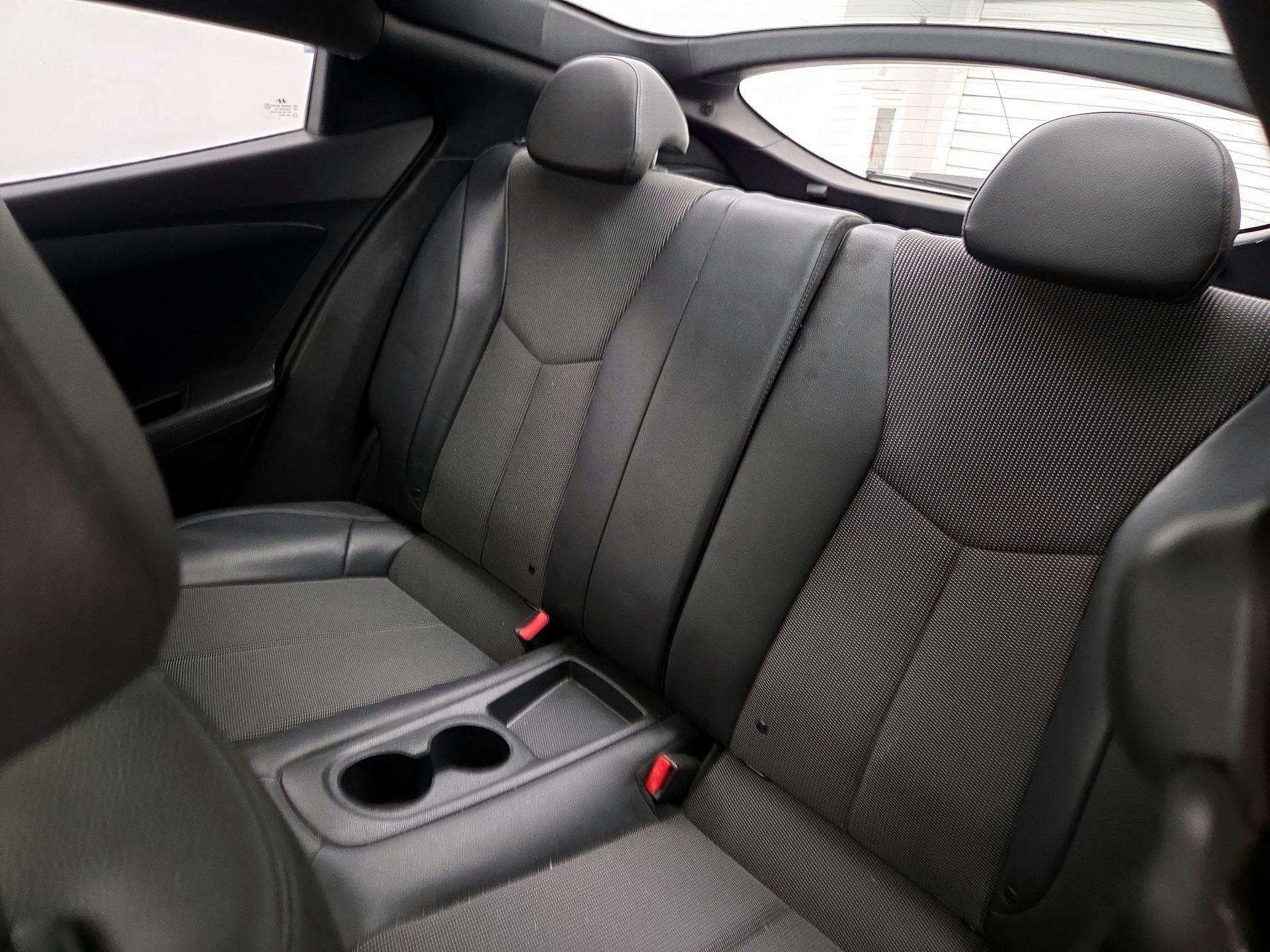 Thumbnail: 2016 Hyundai Veloster - 20