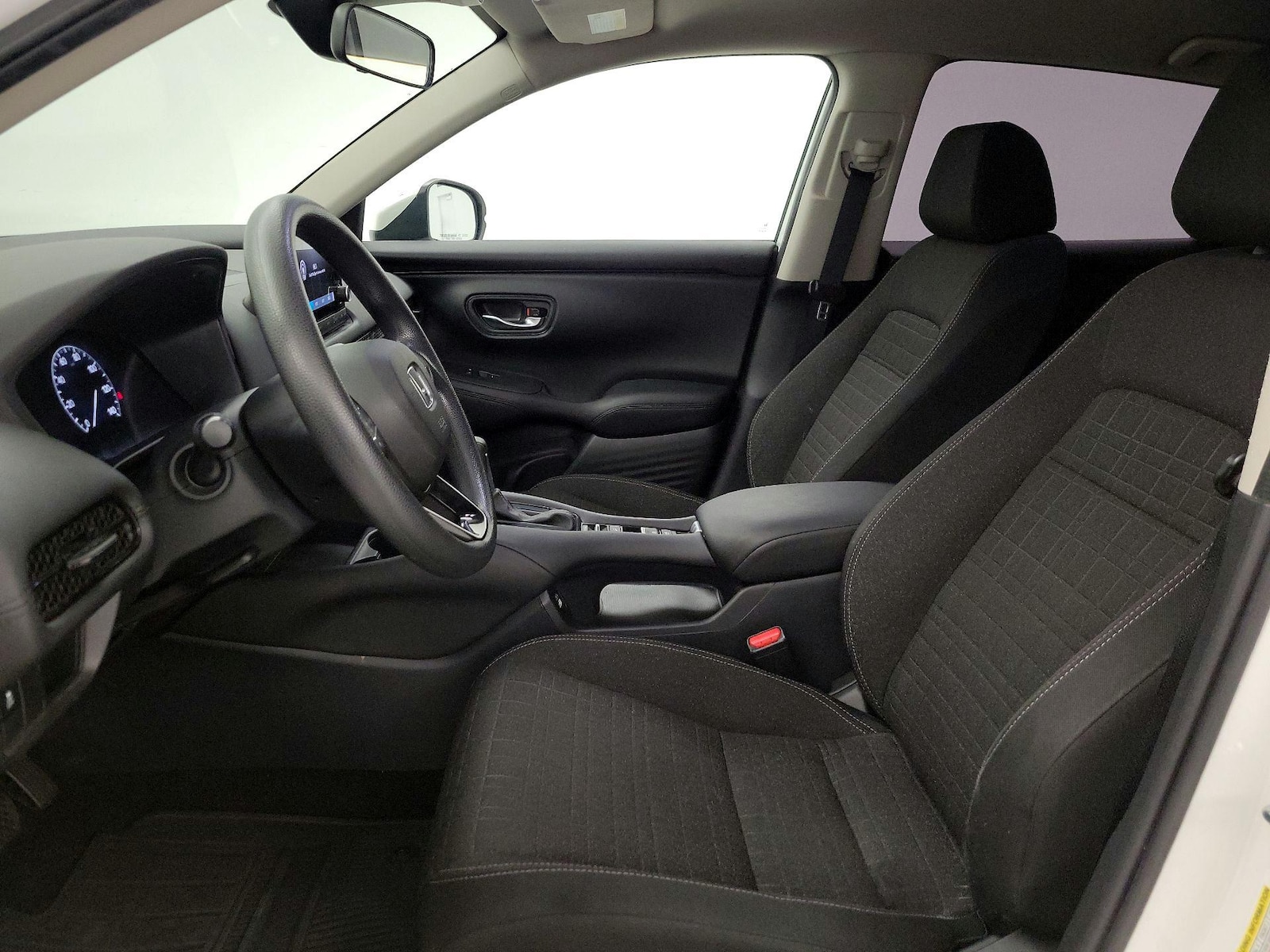 2023 Honda HR-V LX - Photo 12