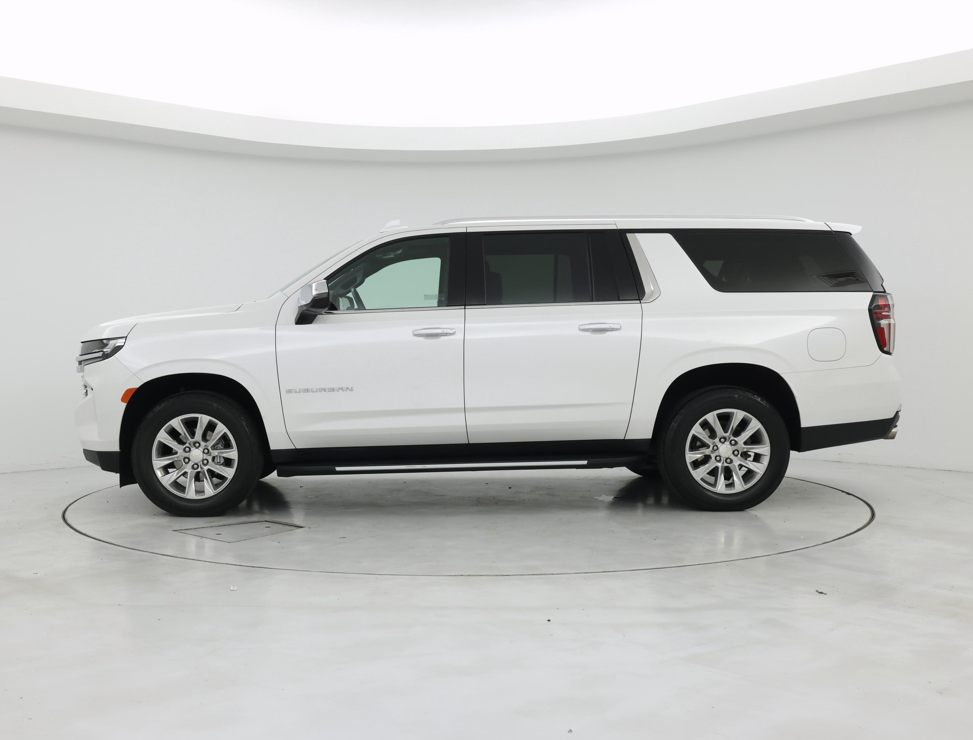 Thumbnail: 2021 Chevrolet Suburban - 3