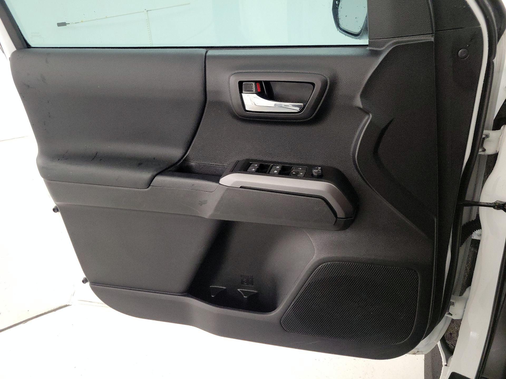 Thumbnail: 2023 Toyota Tacoma - 12