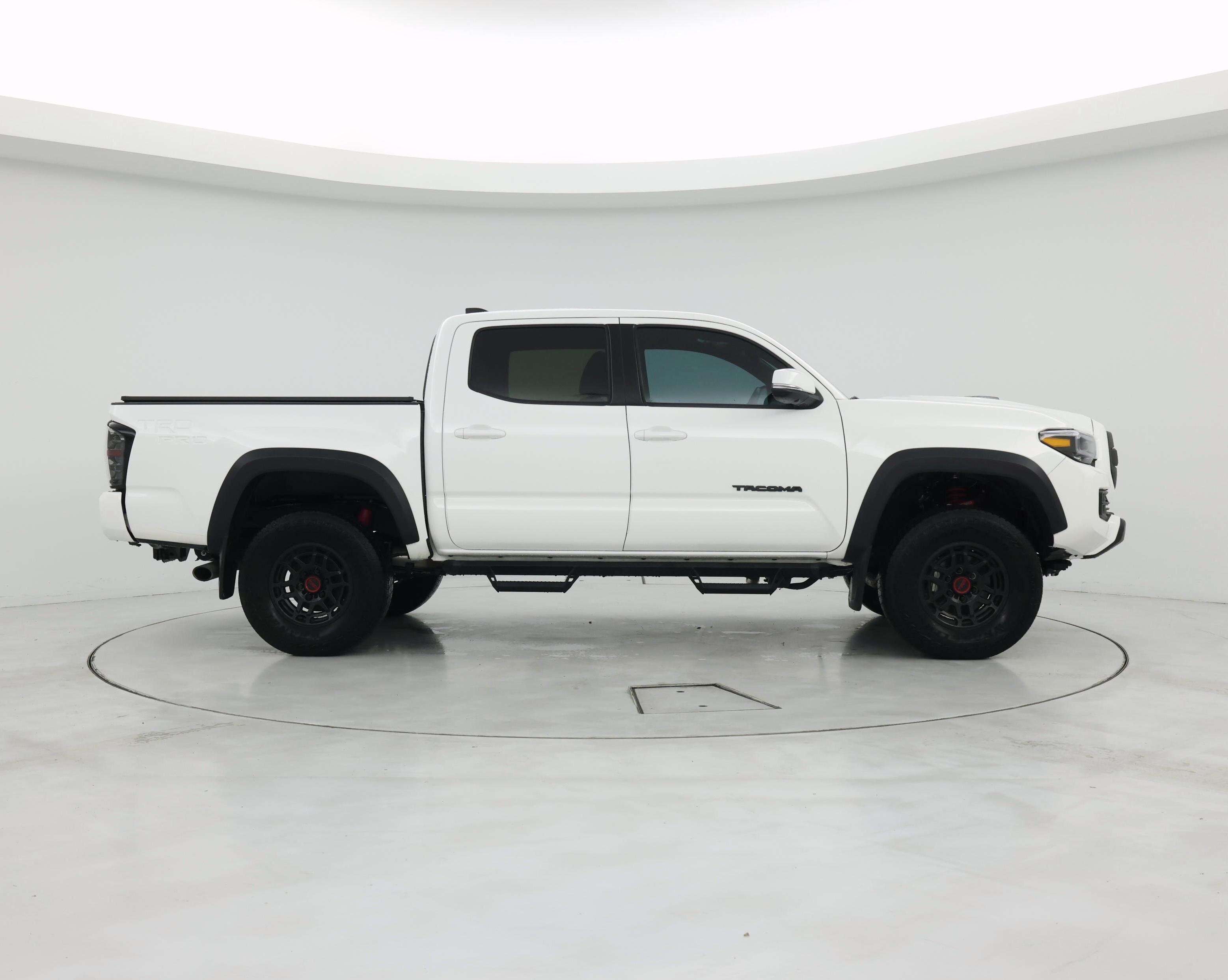 Thumbnail: 2023 Toyota Tacoma - 7