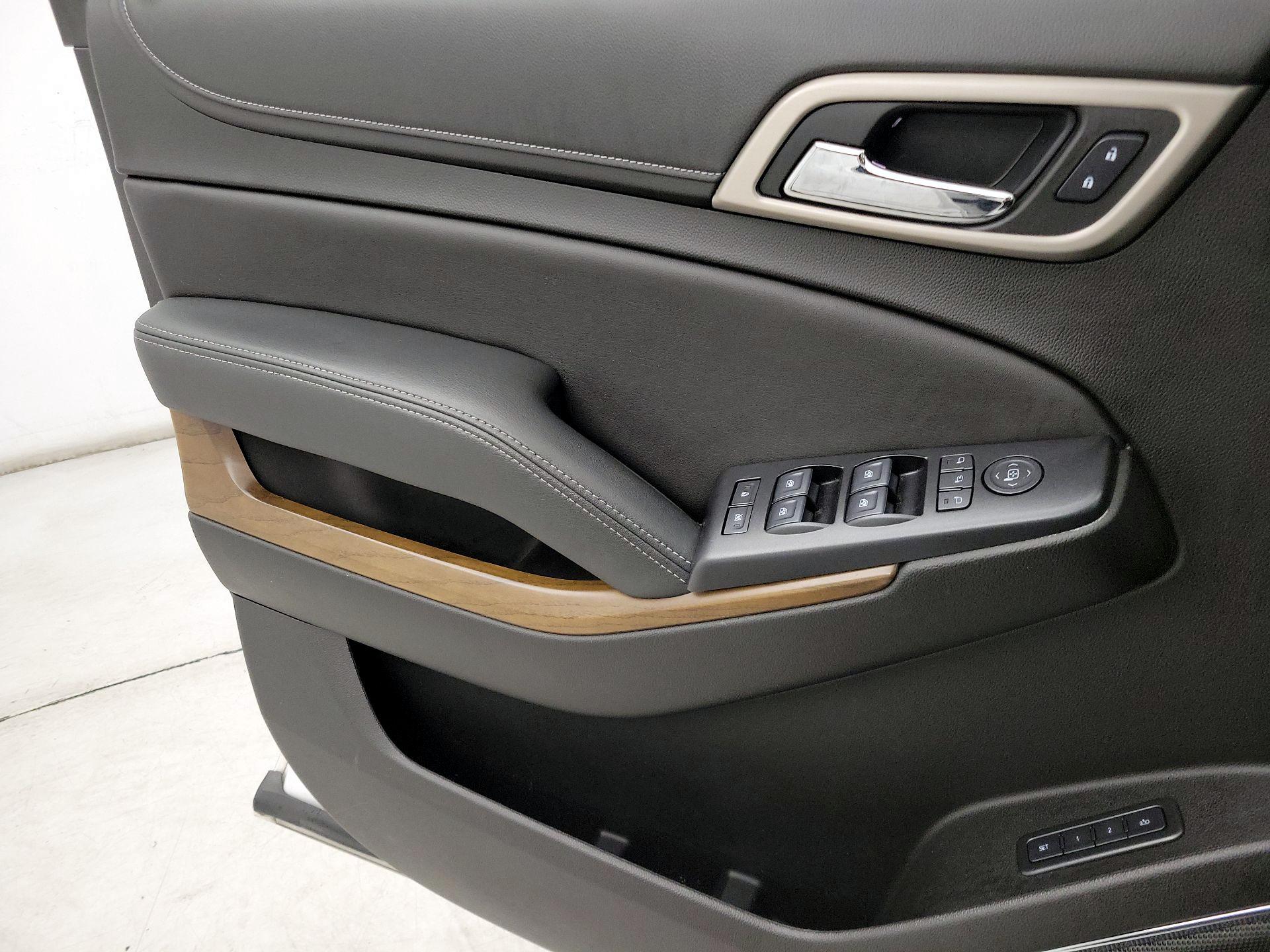 Thumbnail: 2020 GMC Yukon XL - 12