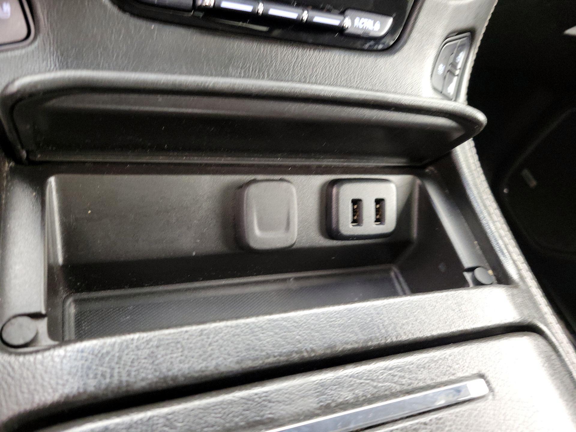 Thumbnail: 2020 GMC Yukon XL - 19