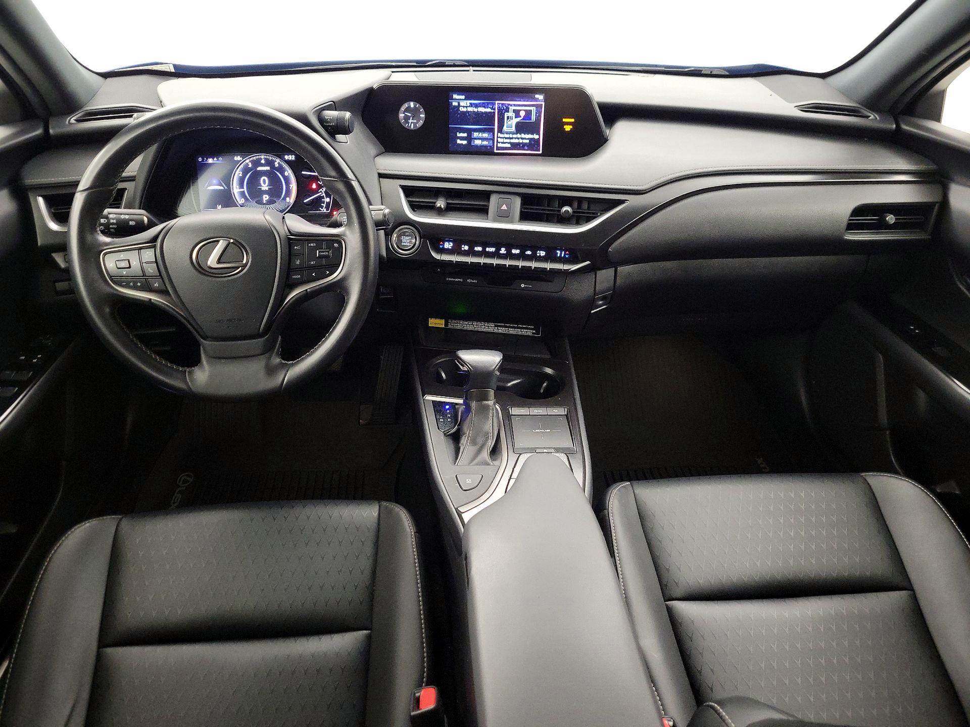 Thumbnail: 2022 Lexus UX - 9