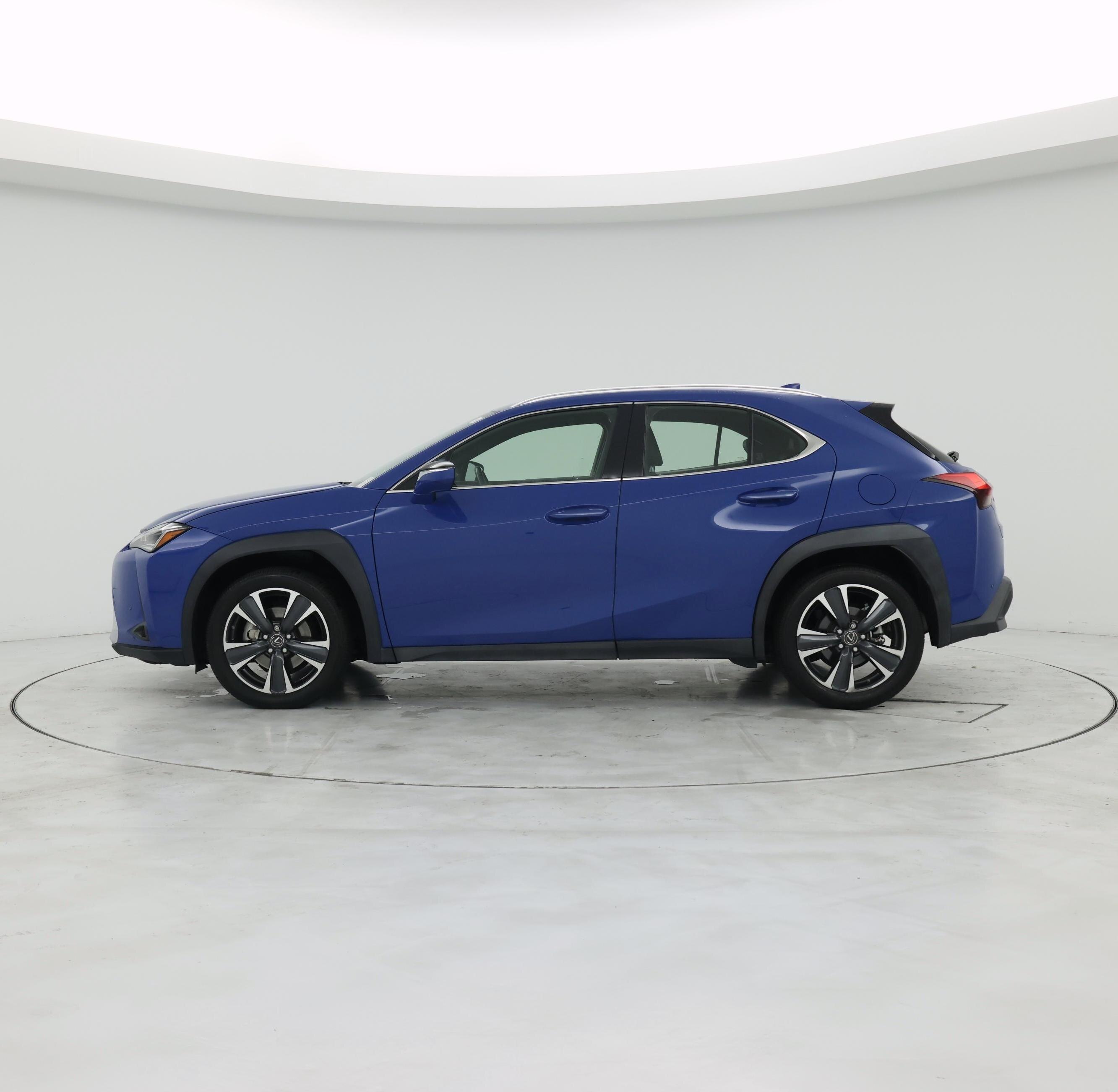 Thumbnail: 2022 Lexus UX - 3