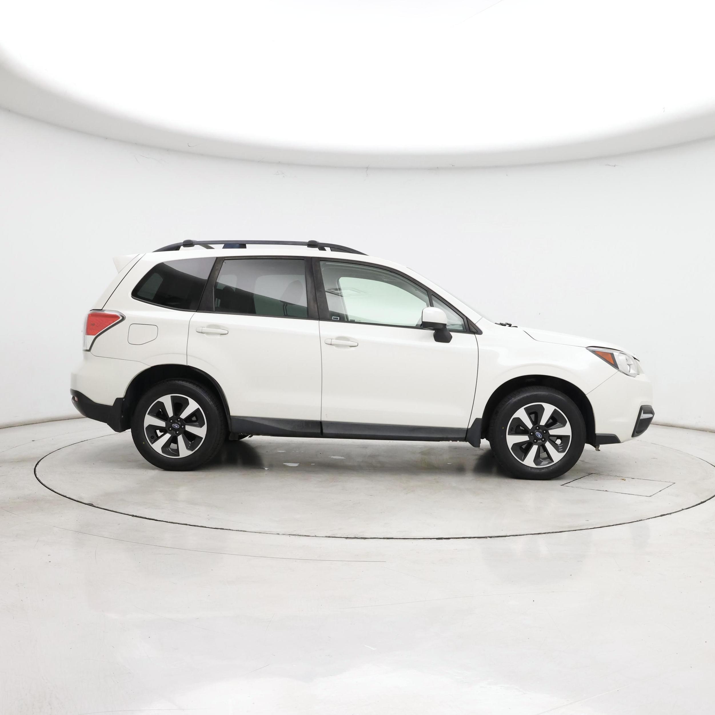 Thumbnail: 2017 Subaru Forester - 7