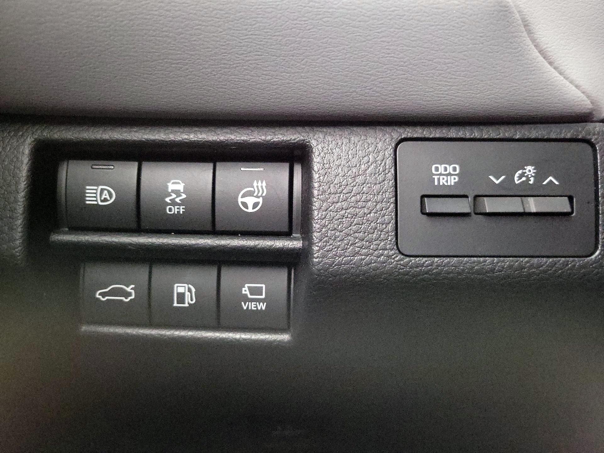 Thumbnail: 2019 Toyota Avalon - 13