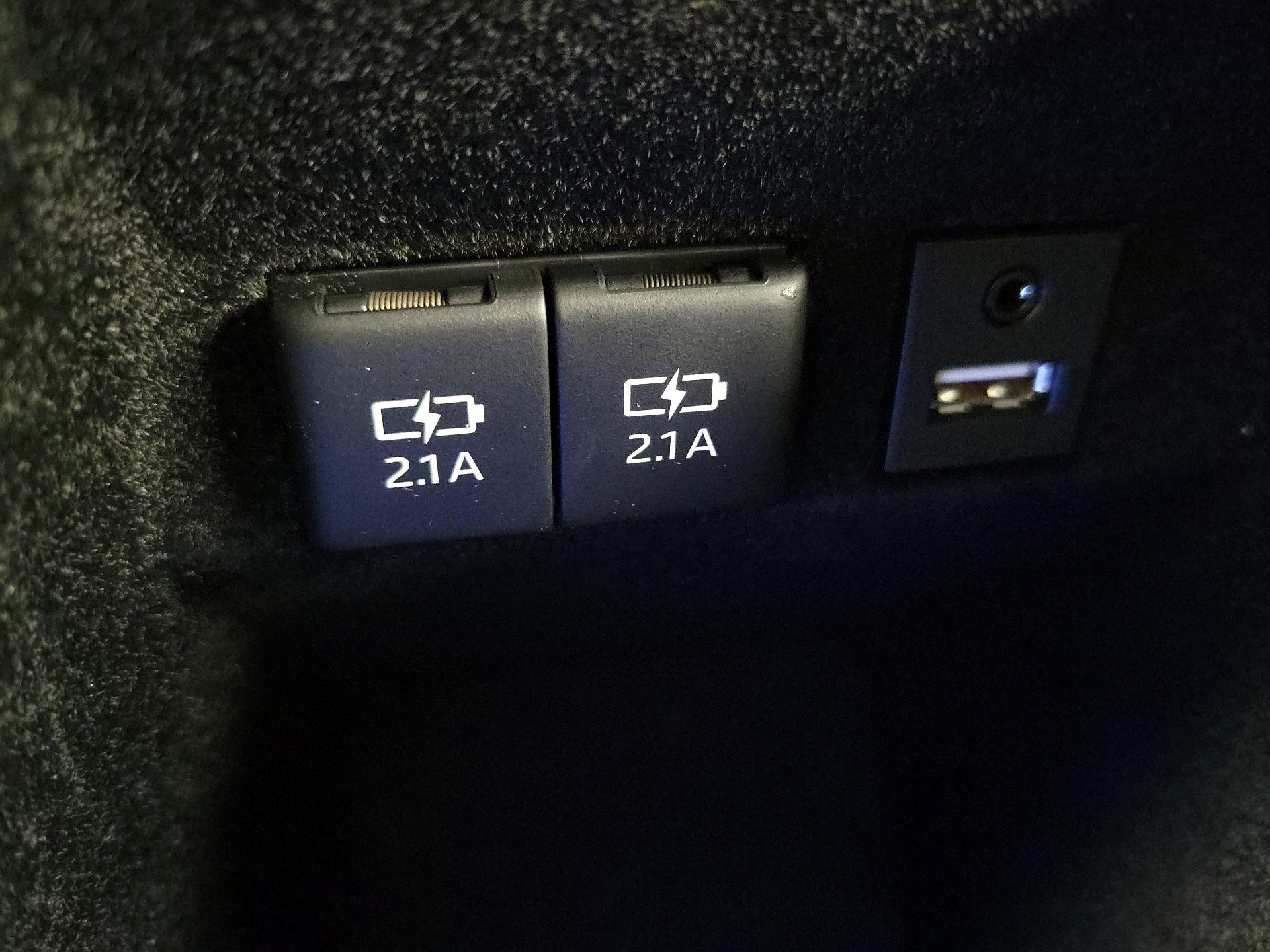 Thumbnail: 2019 Toyota Avalon - 18