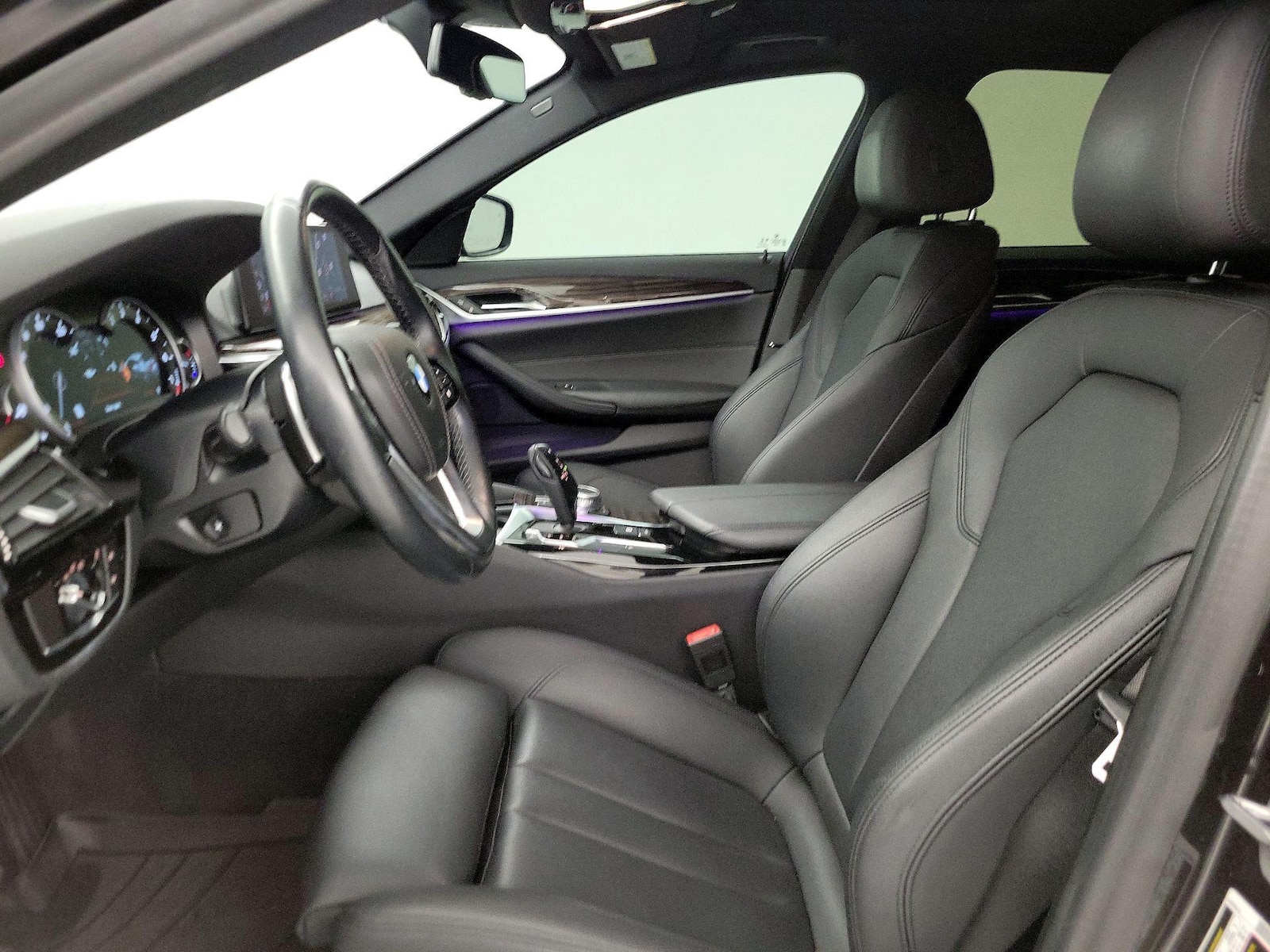 2019 BMW 5 Series 530i - Photo 12