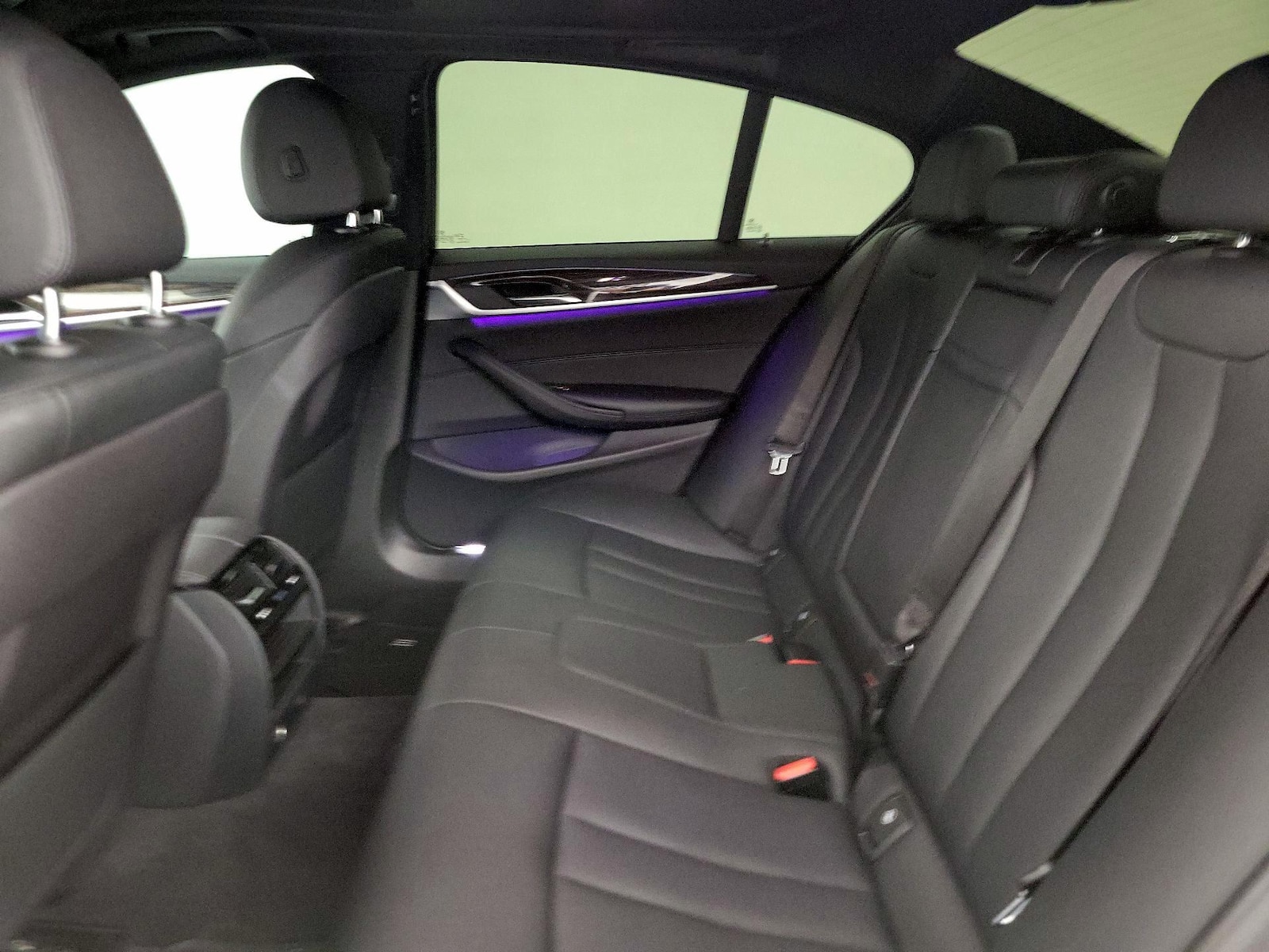 2019 BMW 5 Series 530i - Photo 21