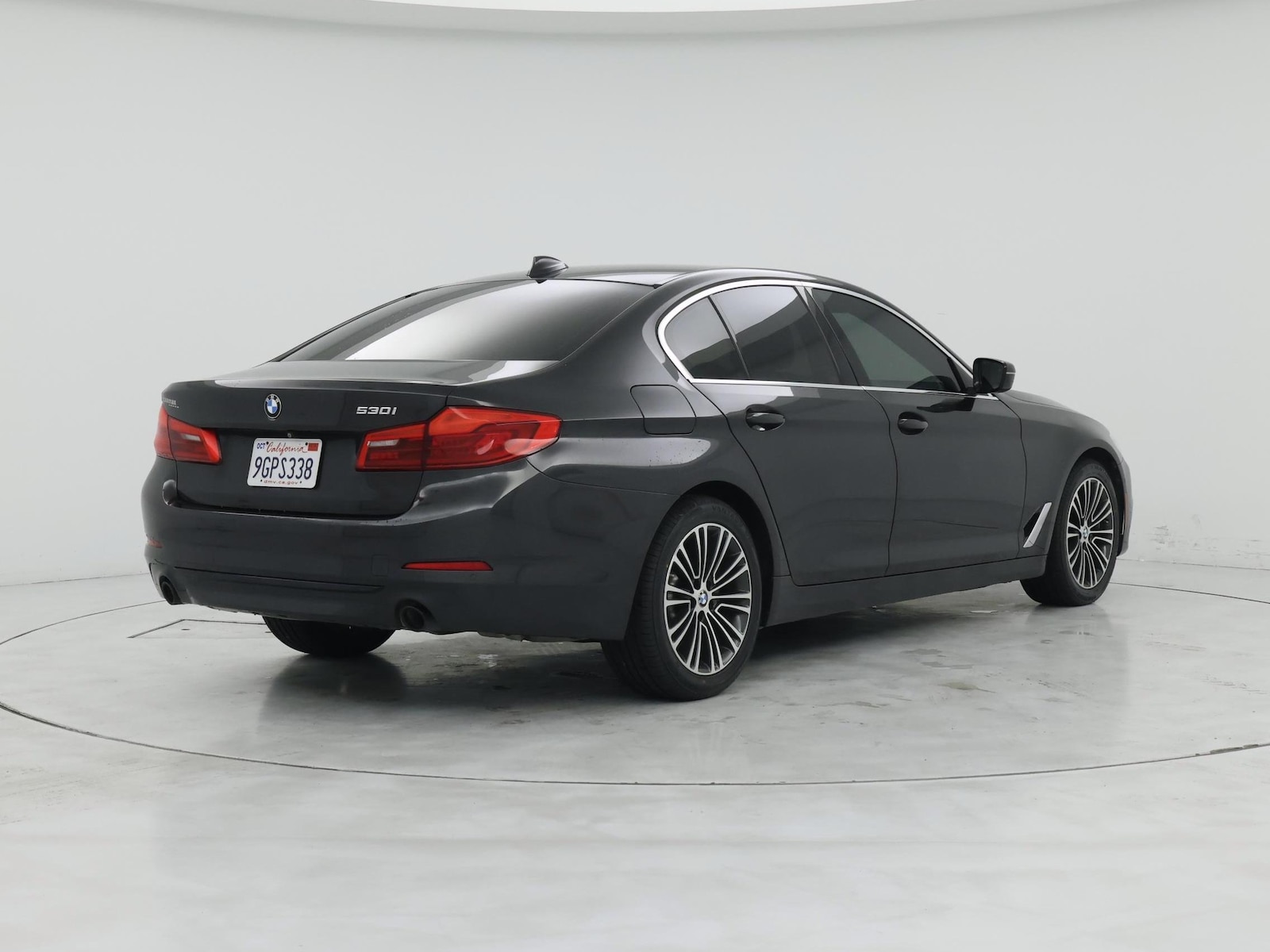 2019 BMW 5 Series 530i - Photo 9