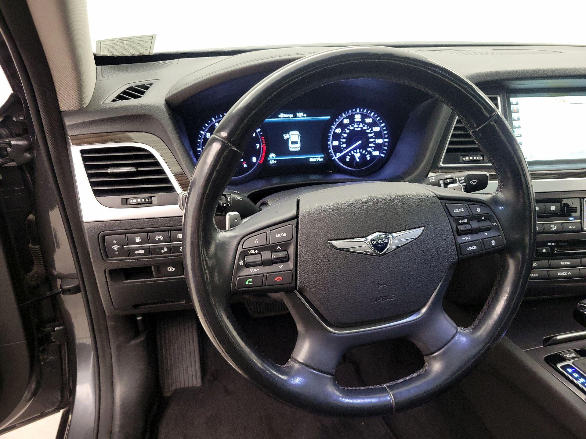 Thumbnail: 2018 Genesis G80 - 10