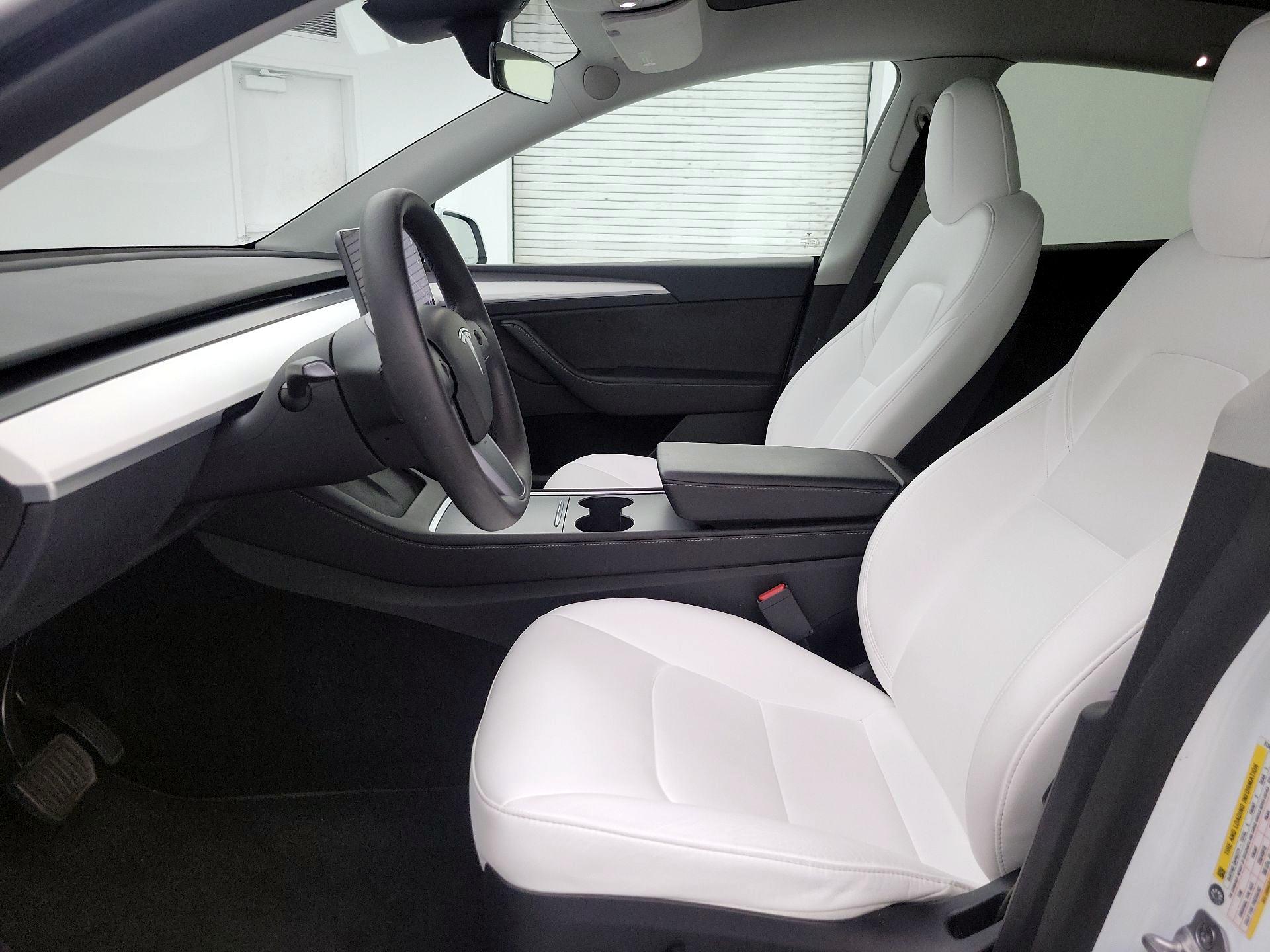 Thumbnail: 2023 Tesla Model Y - 11