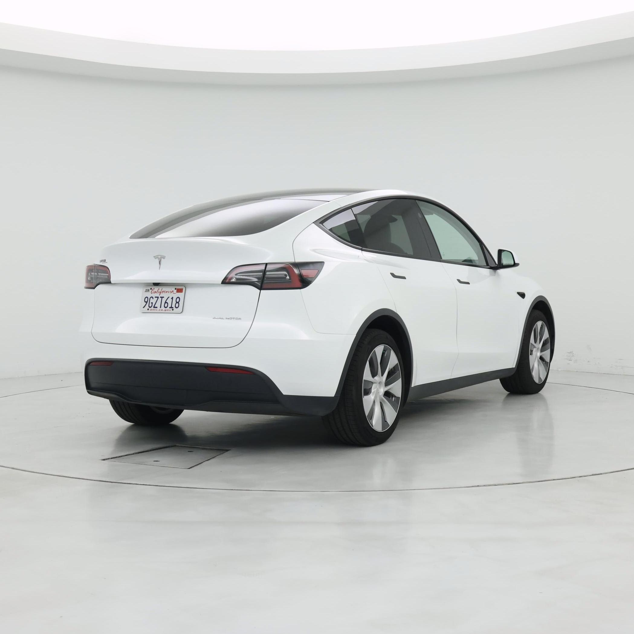 Thumbnail: 2023 Tesla Model Y - 8