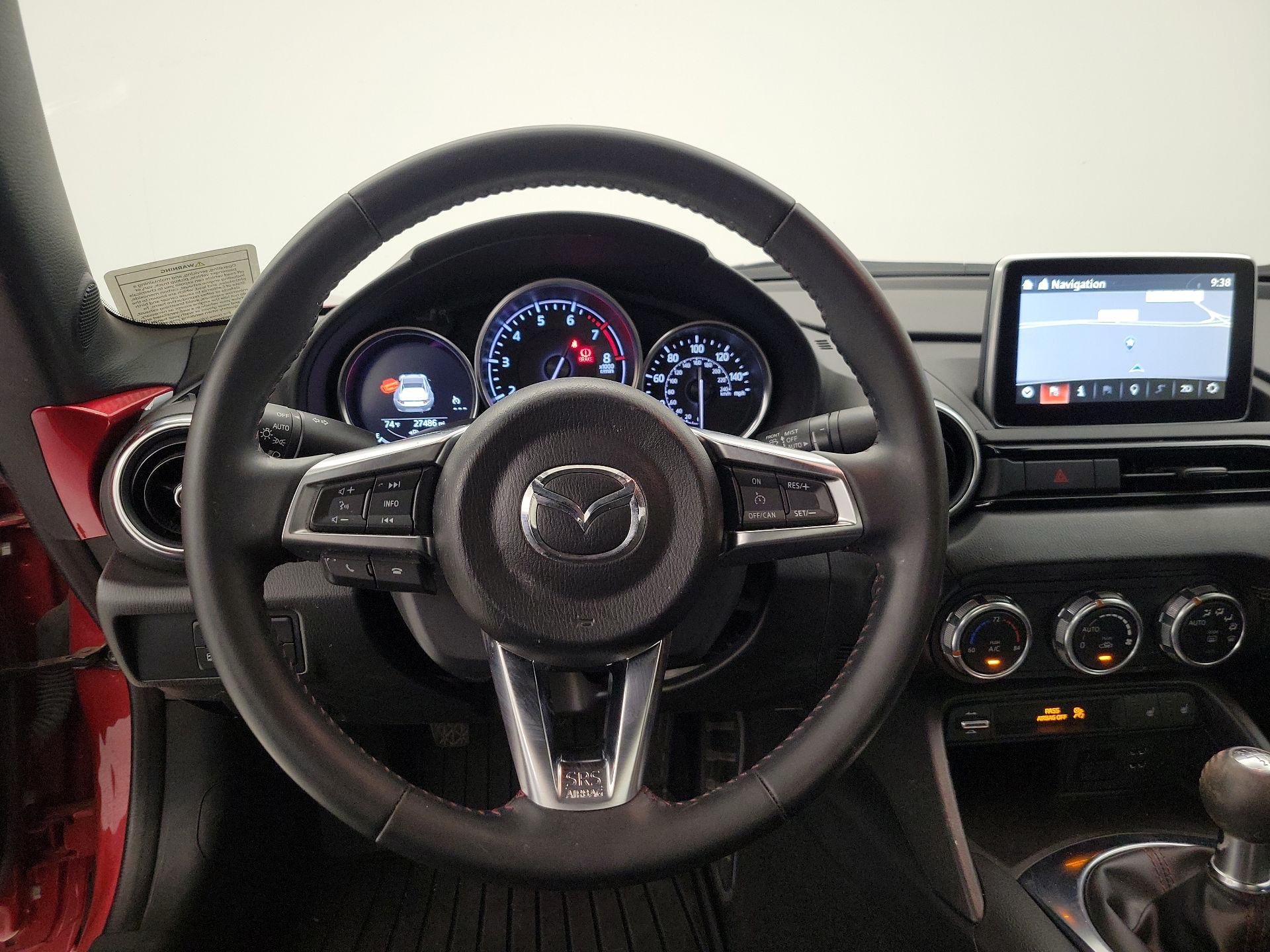 Thumbnail: 2017 Mazda MX-5 Miata - 10
