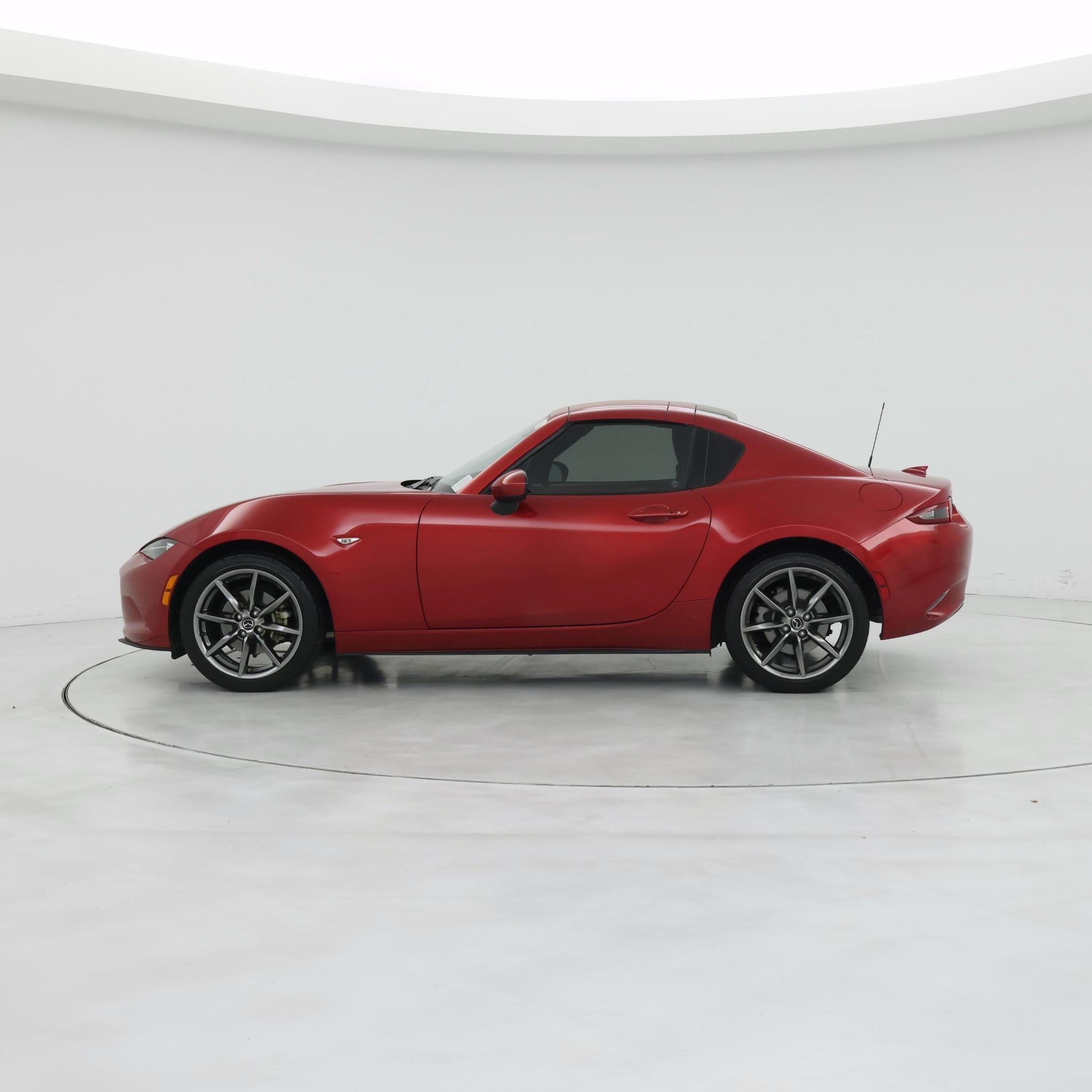 Thumbnail: 2017 Mazda MX-5 Miata - 3