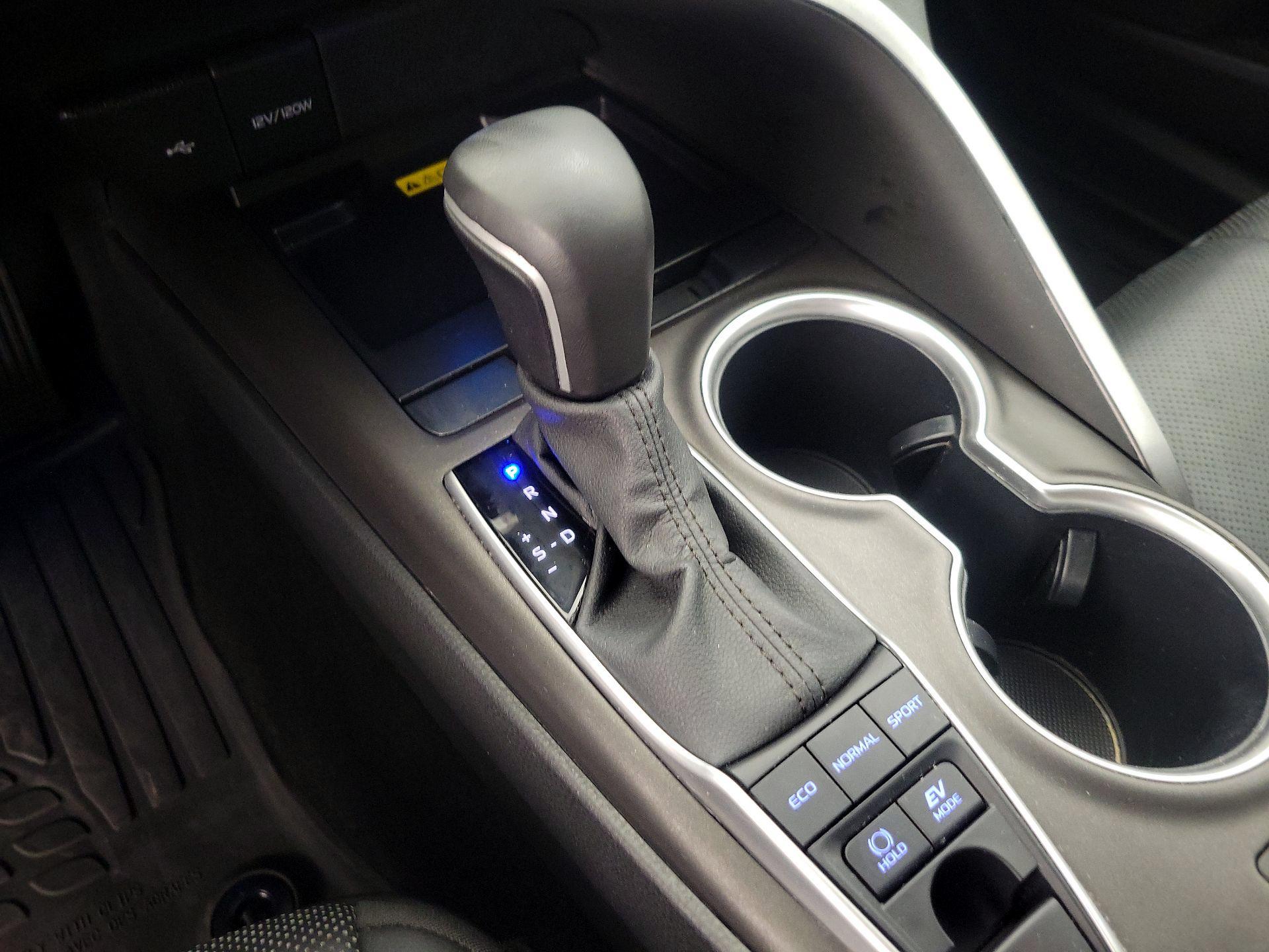 Thumbnail: 2024 Toyota Camry - 17