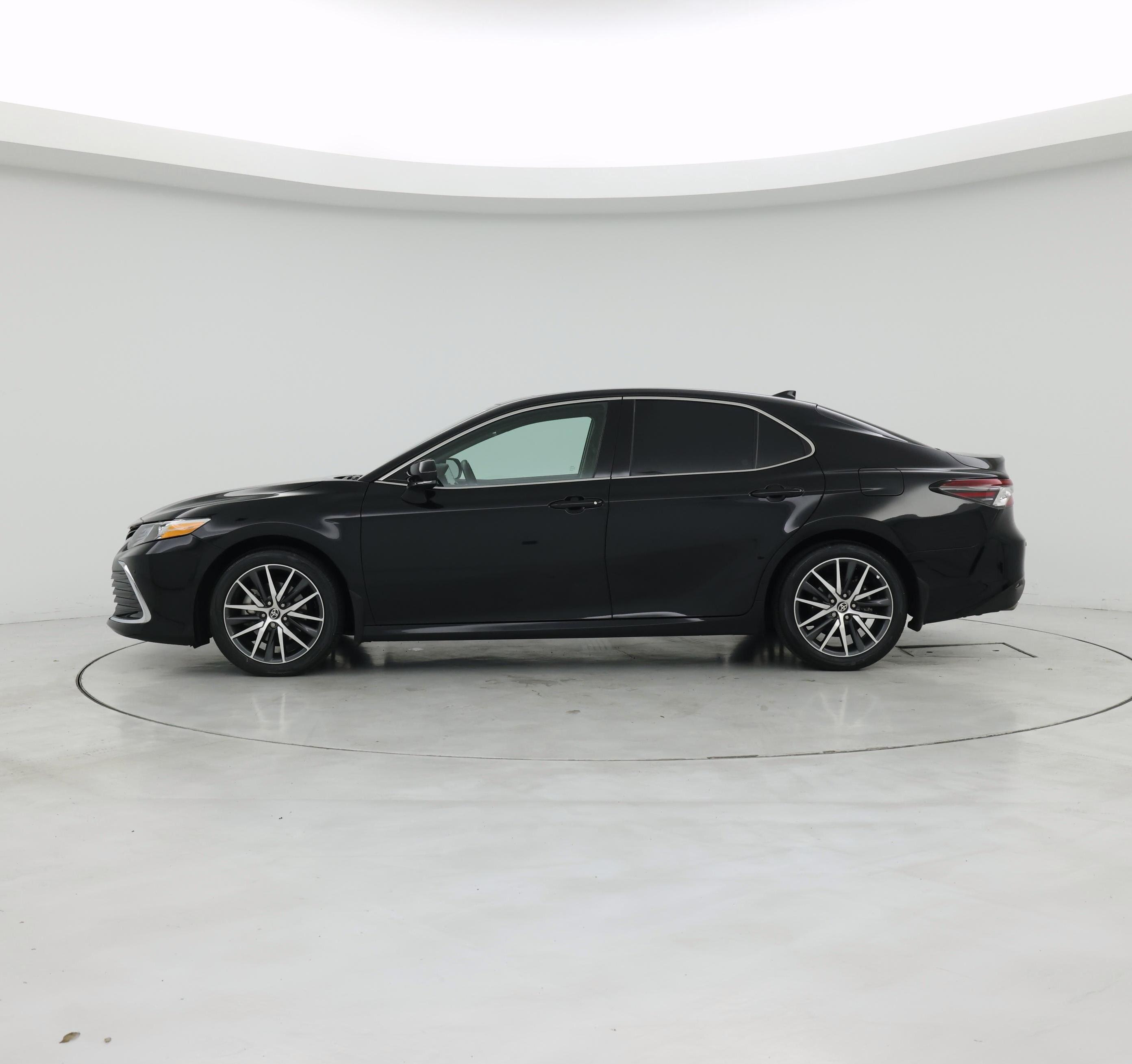 Thumbnail: 2024 Toyota Camry - 3