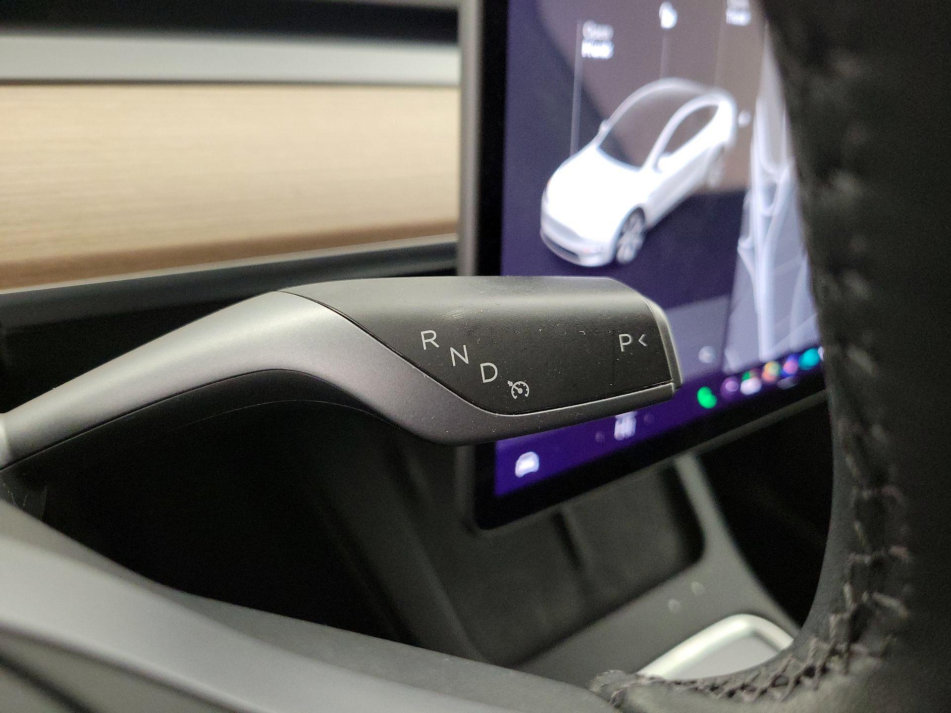 Thumbnail: 2022 Tesla Model Y - 17