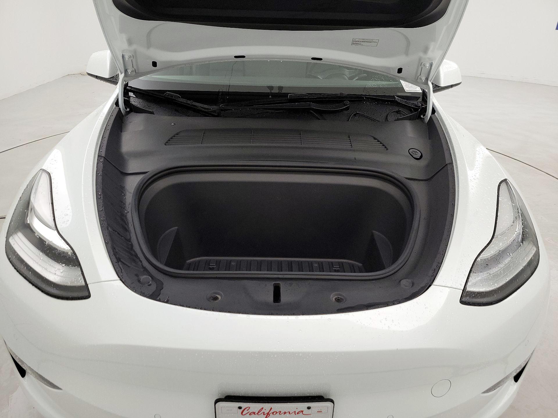 Thumbnail: 2022 Tesla Model Y - 20
