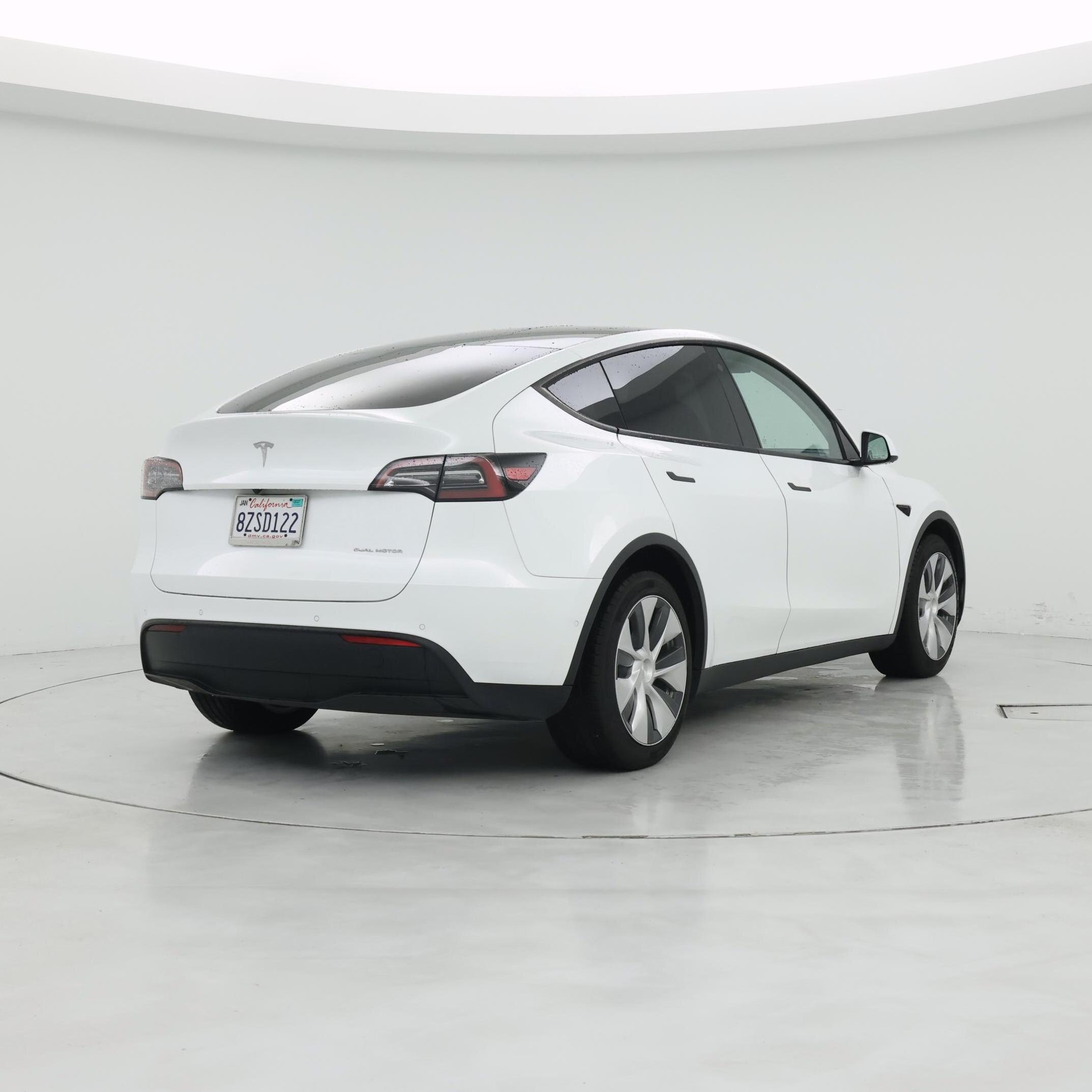 Thumbnail: 2022 Tesla Model Y - 8