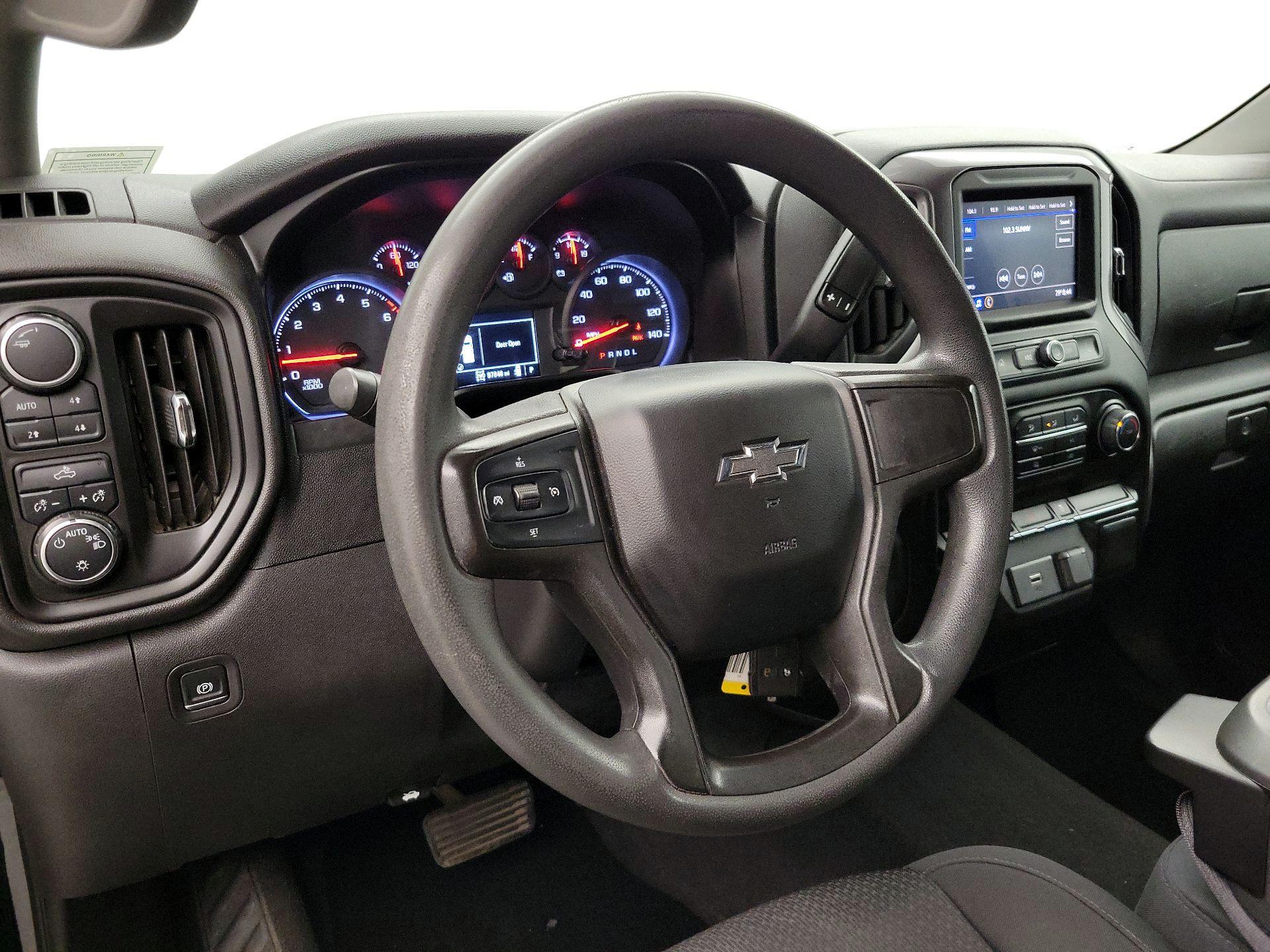 Thumbnail: 2020 Chevrolet Silverado 1500 - 9