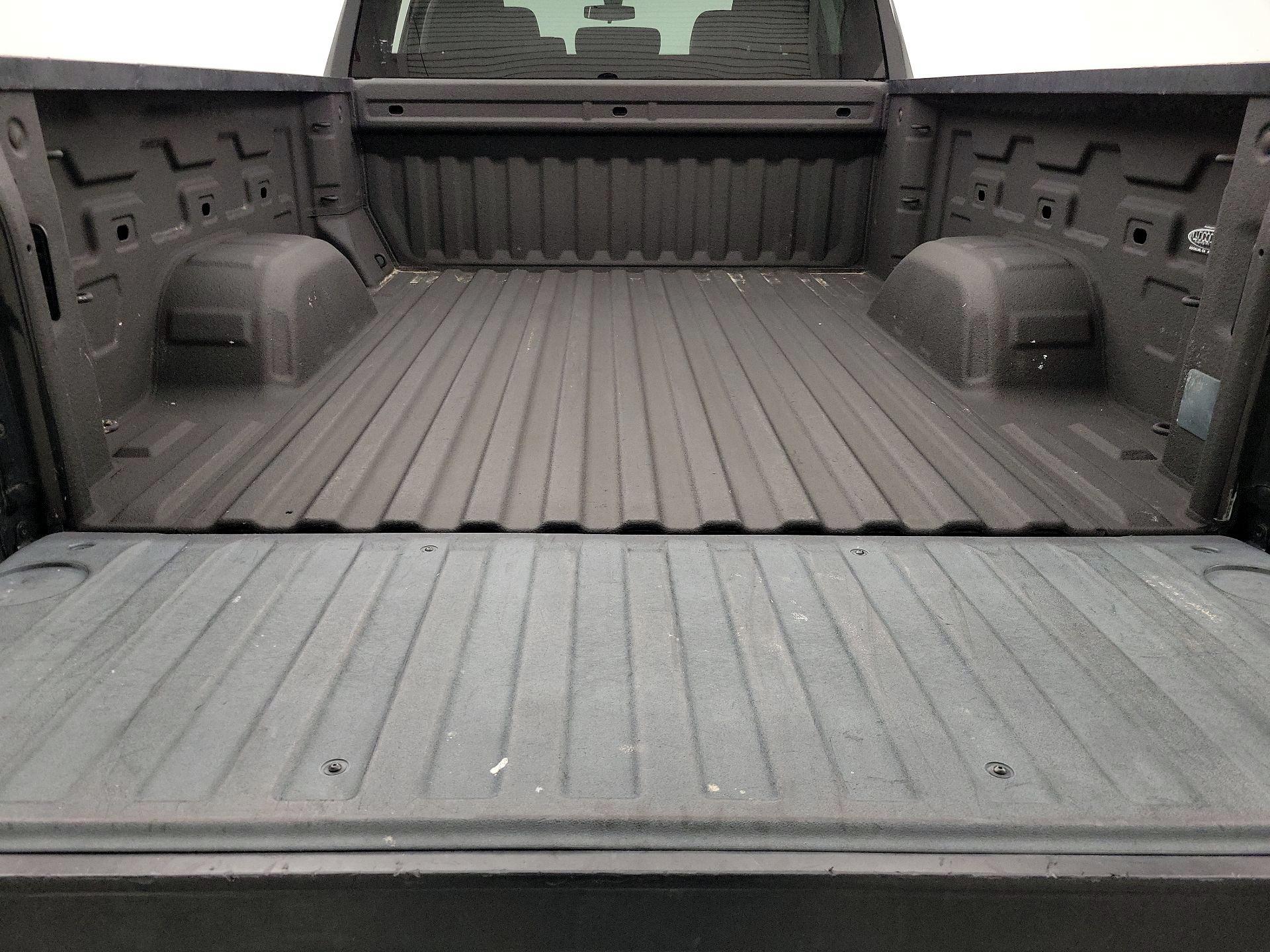 Thumbnail: 2020 Chevrolet Silverado 1500 - 20