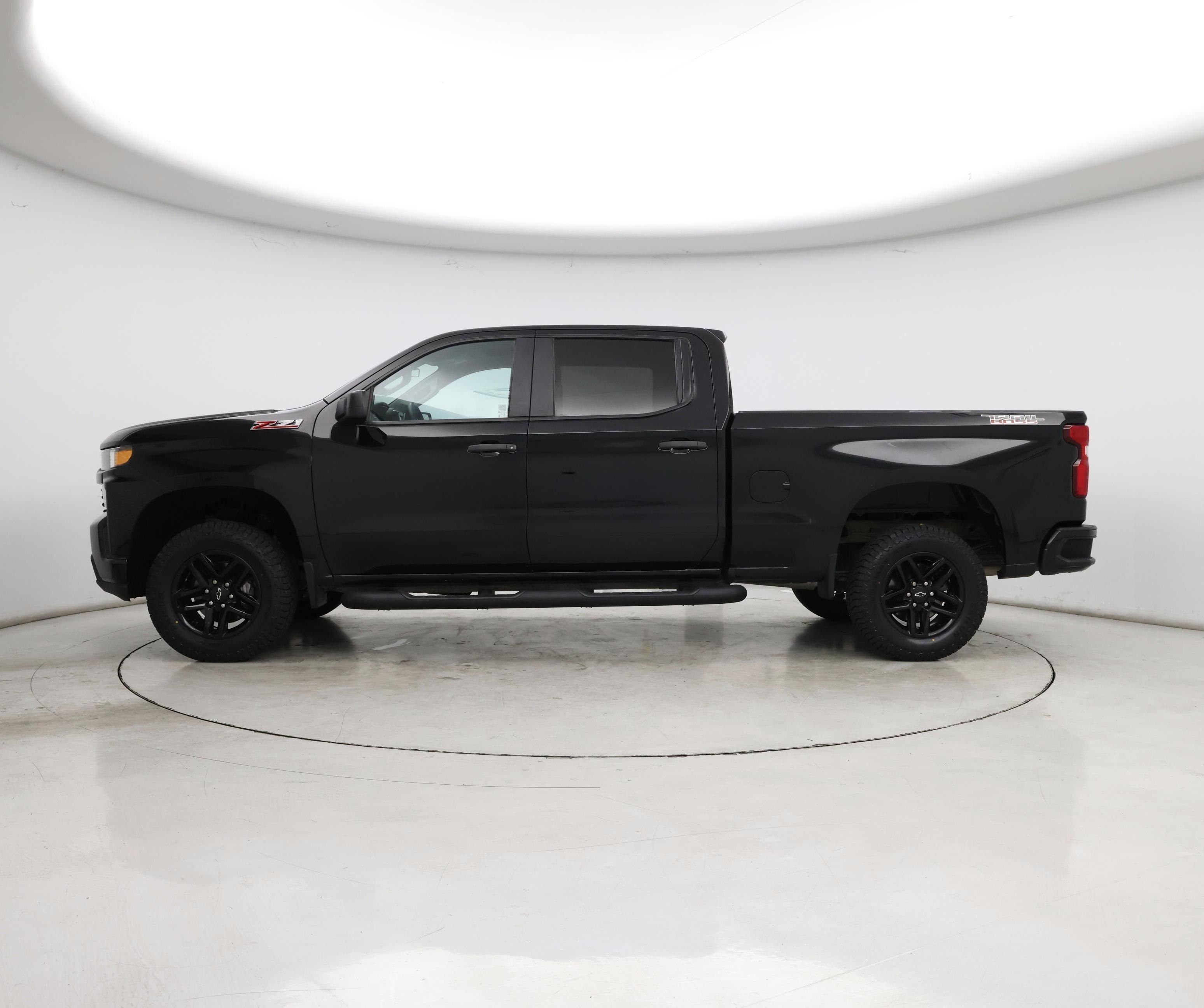 Thumbnail: 2020 Chevrolet Silverado 1500 - 3