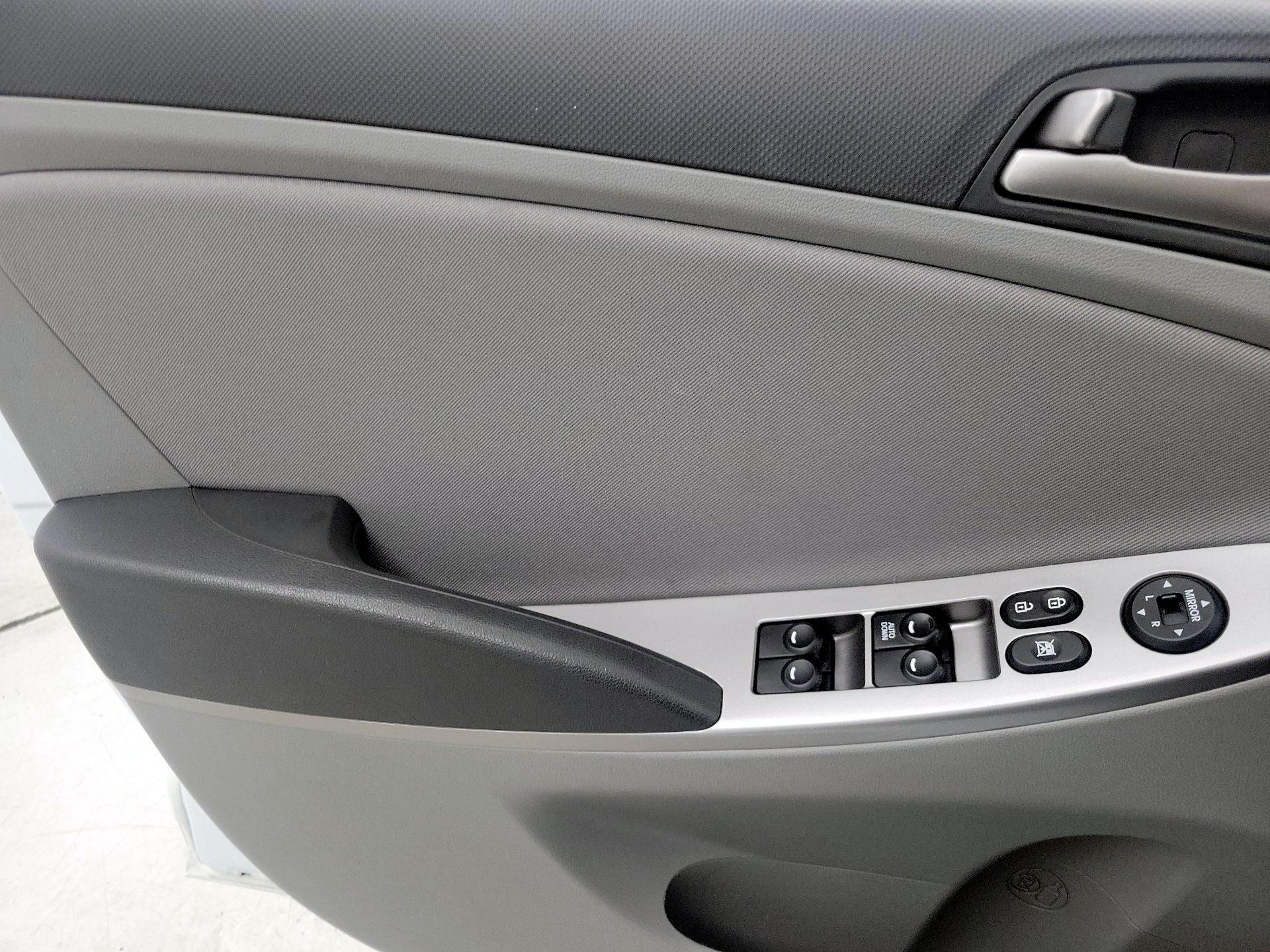 Thumbnail: 2017 Hyundai Accent - 12