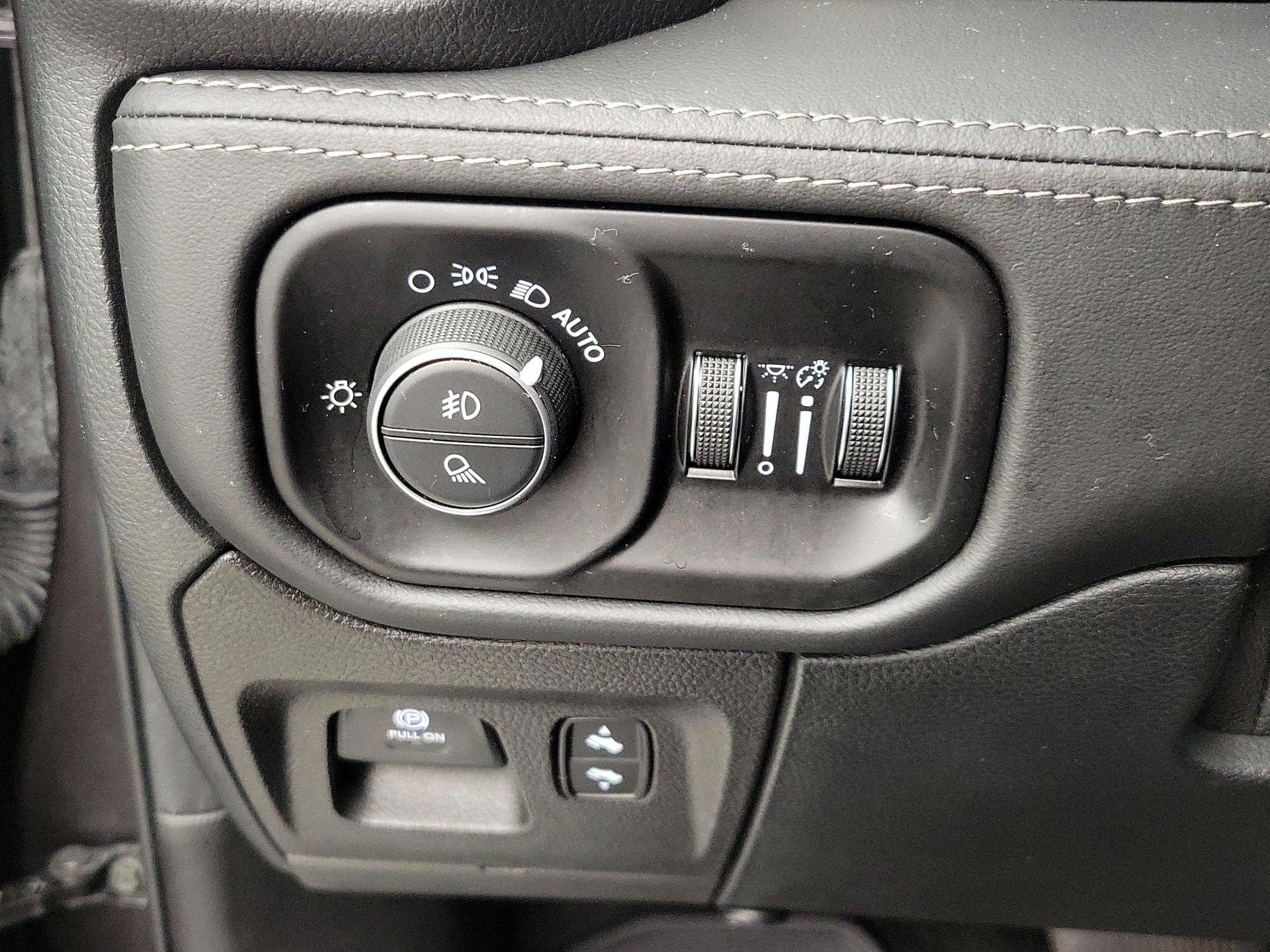 Thumbnail: 2021 RAM 1500 - 13