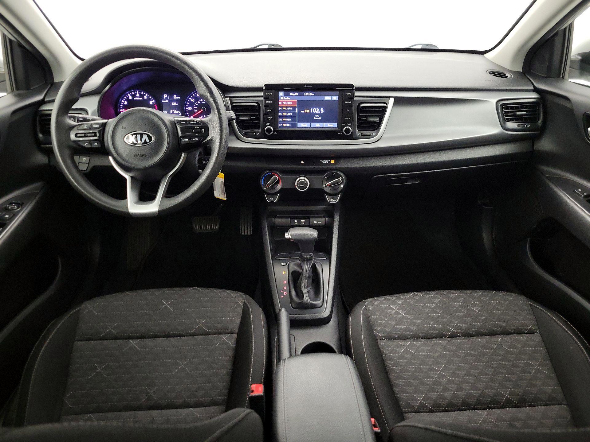 Thumbnail: 2019 Kia Rio - 9