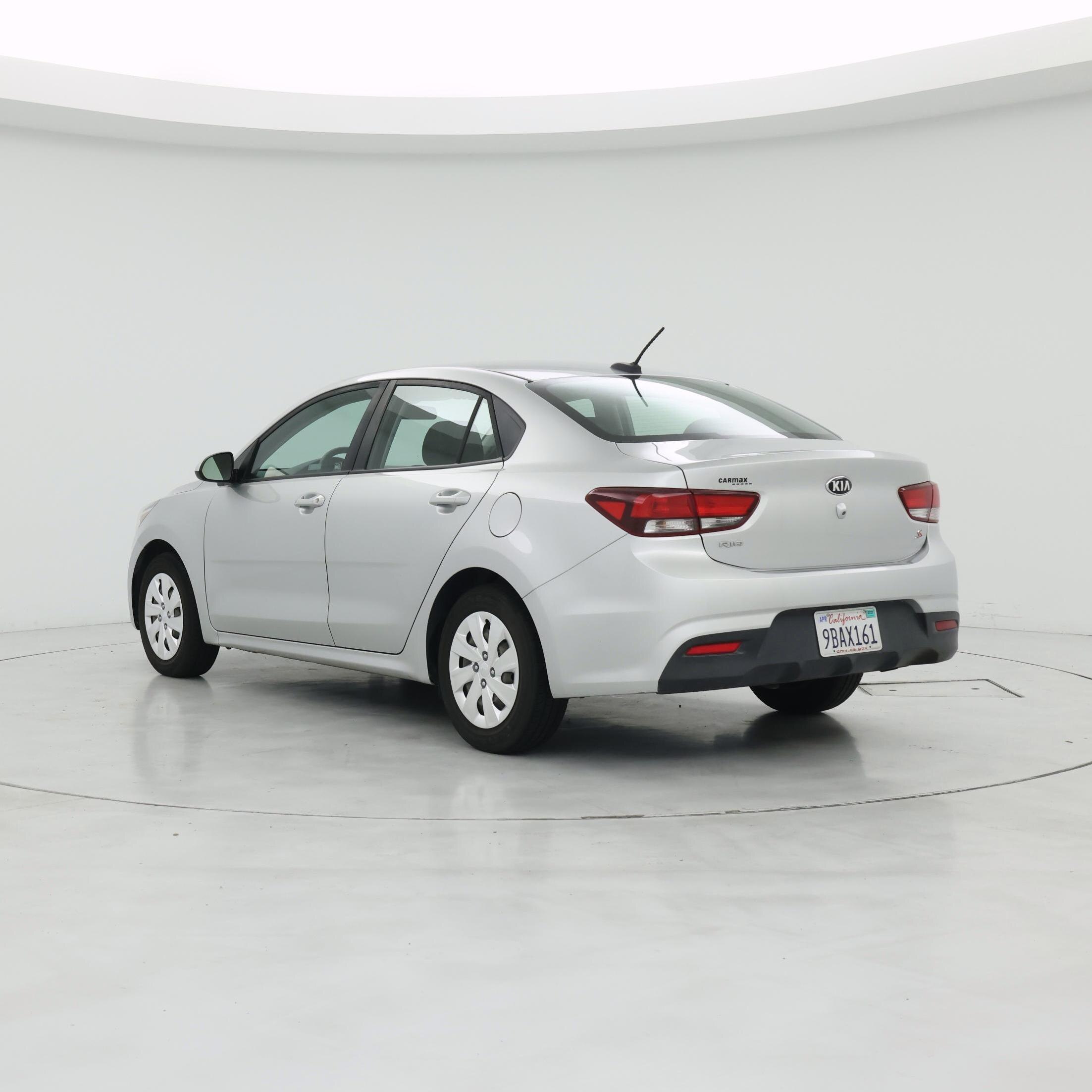 Thumbnail: 2019 Kia Rio - 2