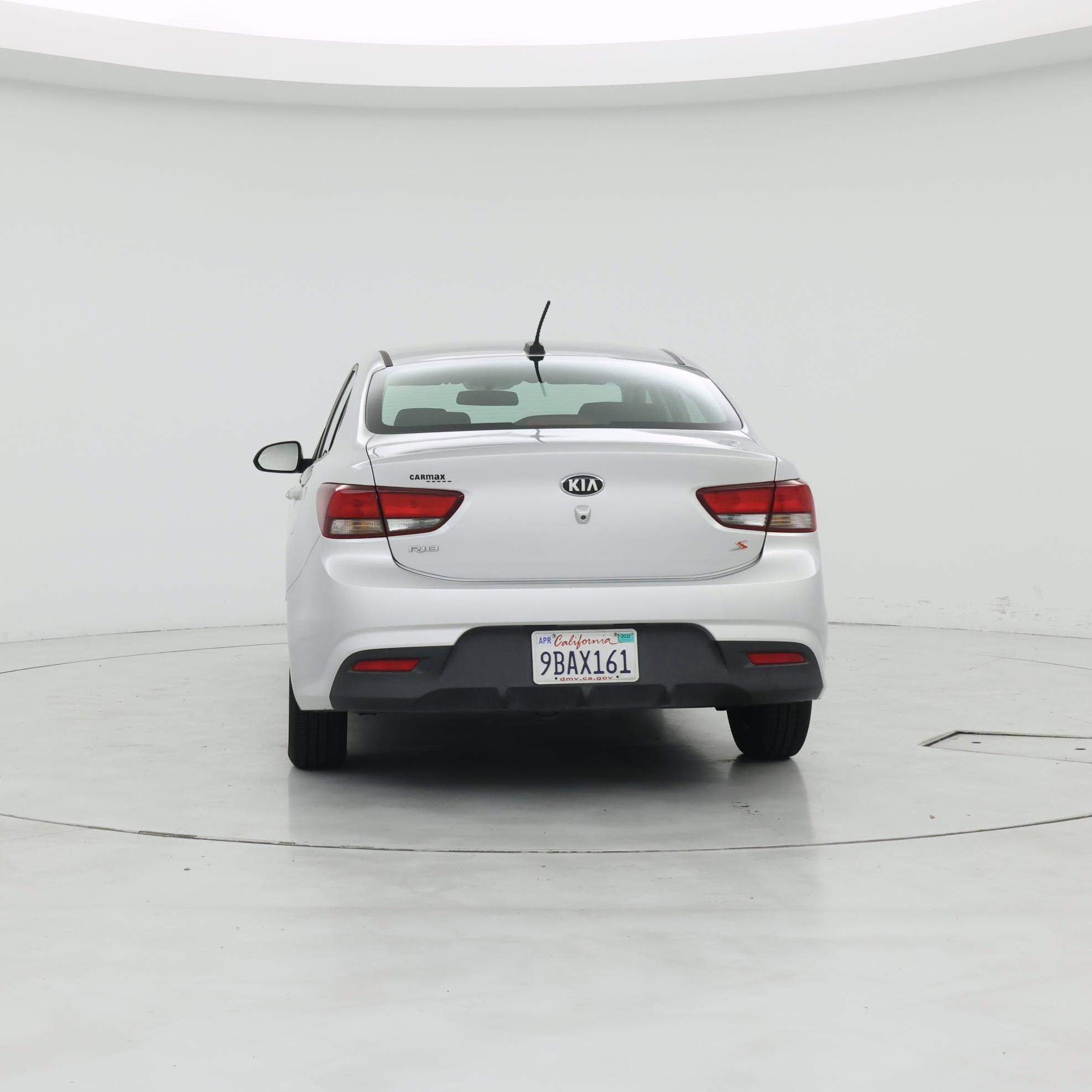 Thumbnail: 2019 Kia Rio - 6