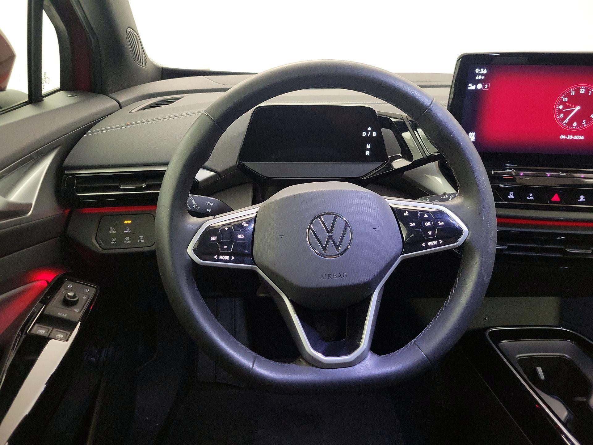Thumbnail: 2023 Volkswagen ID.4 - 10