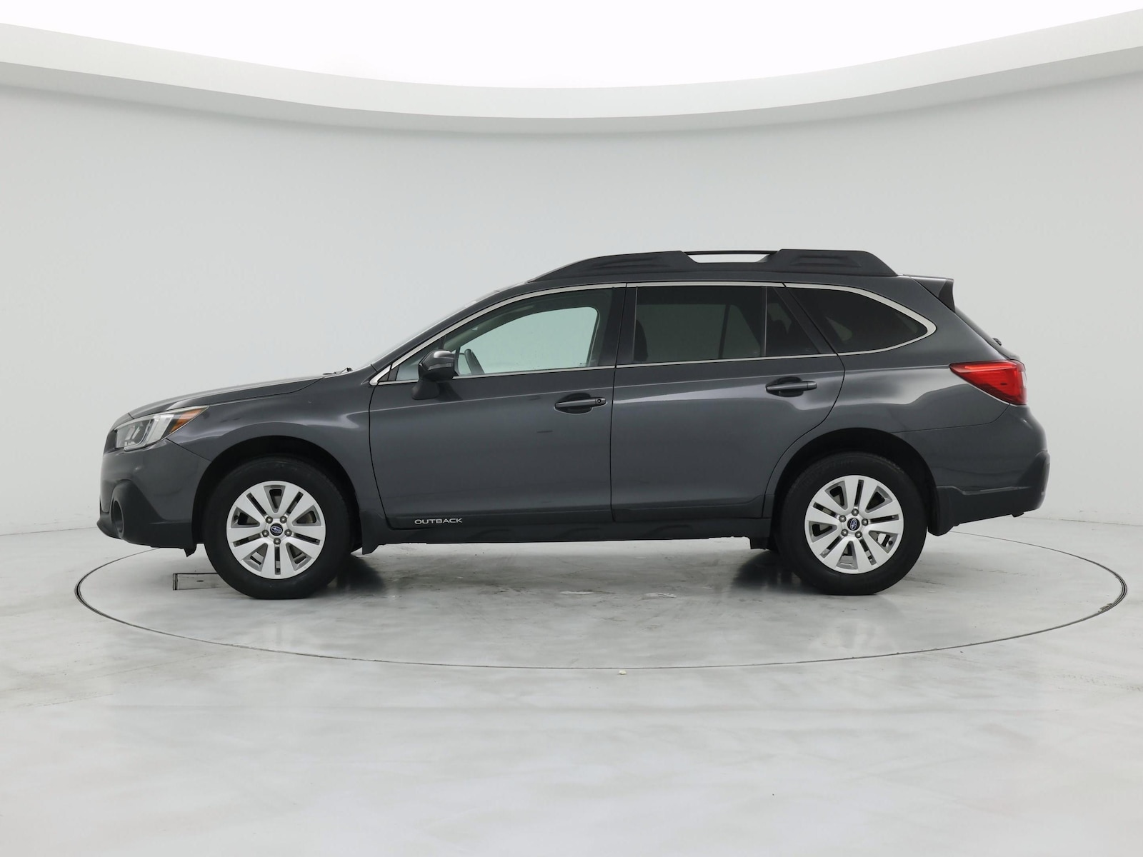 2018 Subaru Outback Premium - Photo 4