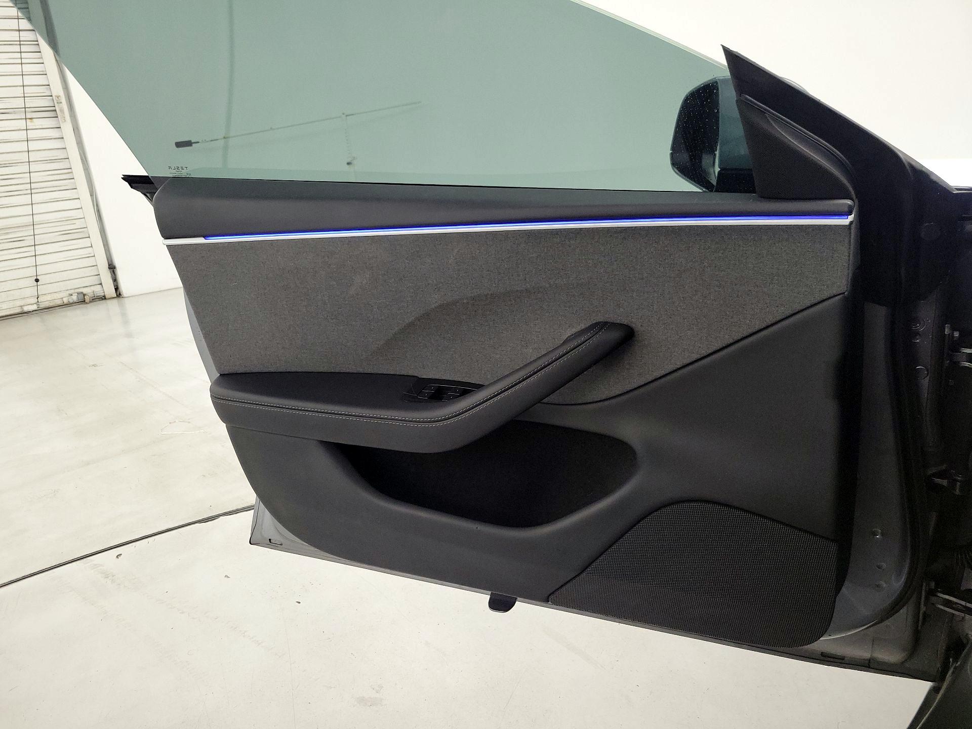 Thumbnail: 2025 Tesla Model 3 - 12