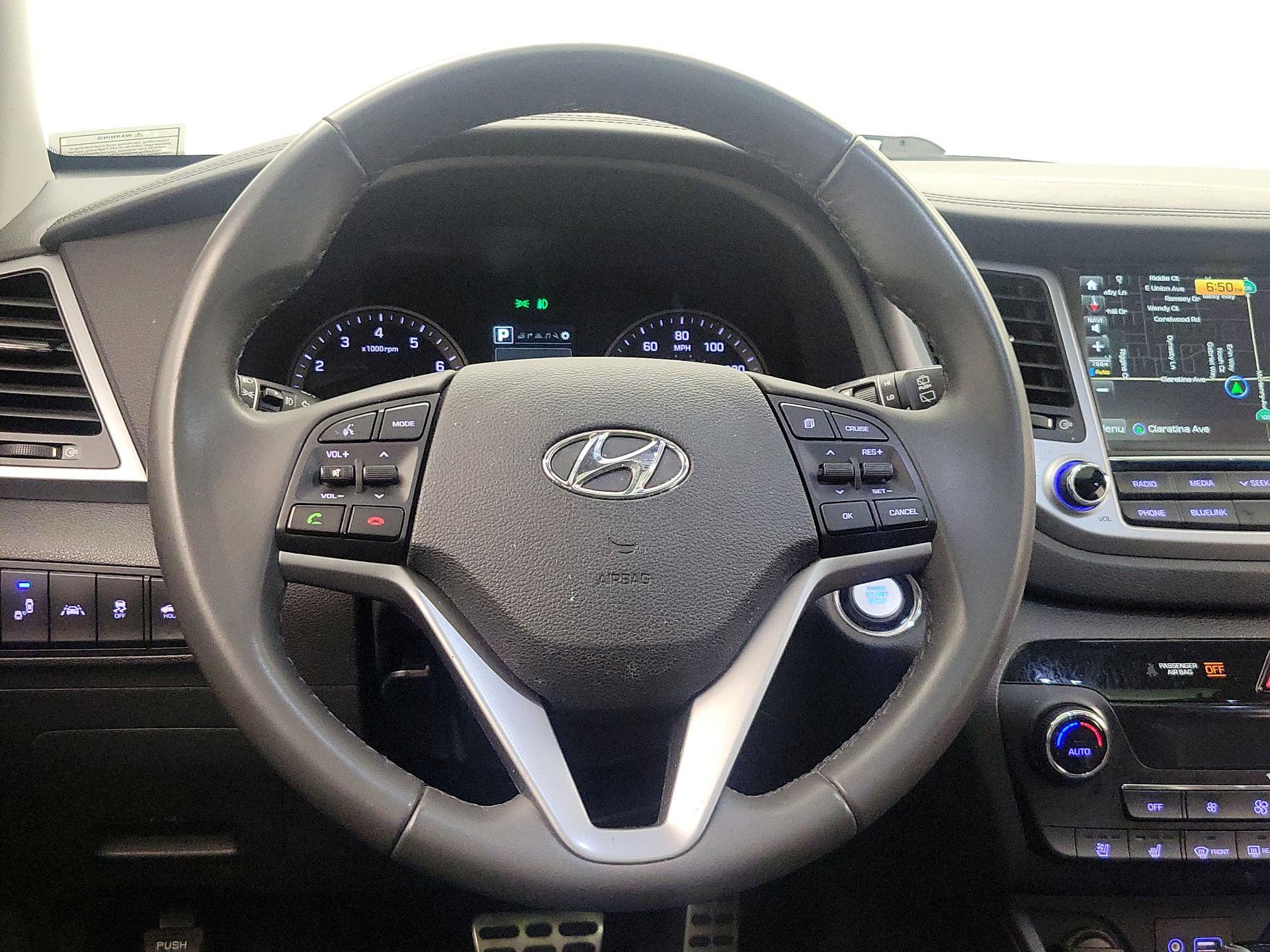 Thumbnail: 2016 Hyundai Tucson - 10