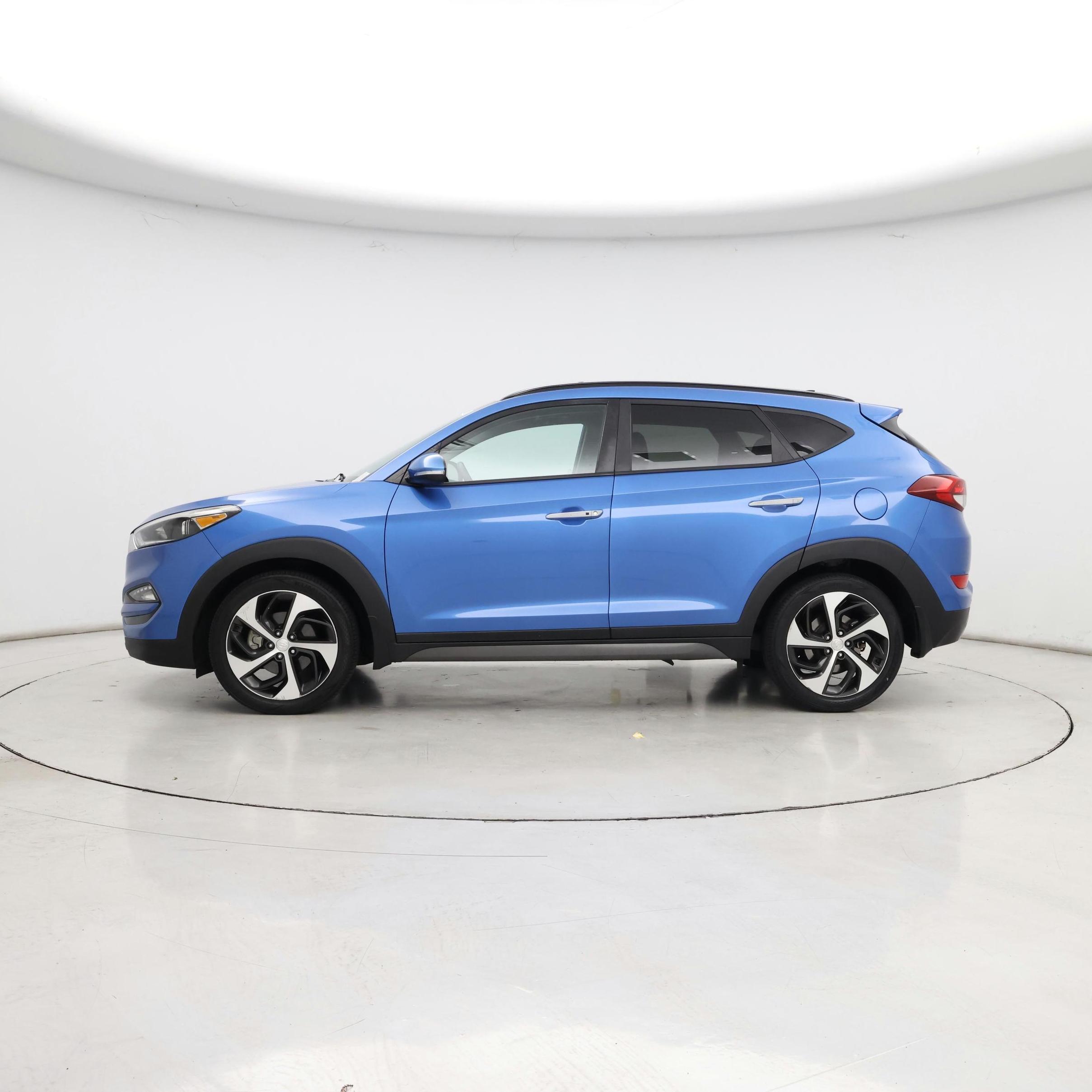 Thumbnail: 2016 Hyundai Tucson - 3