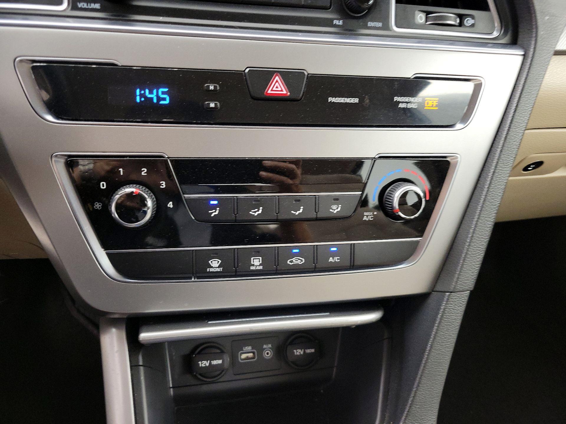 Thumbnail: 2015 Hyundai Sonata - 15