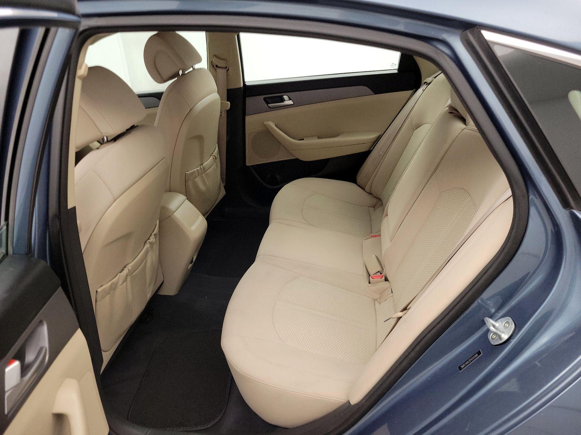 Thumbnail: 2015 Hyundai Sonata - 18