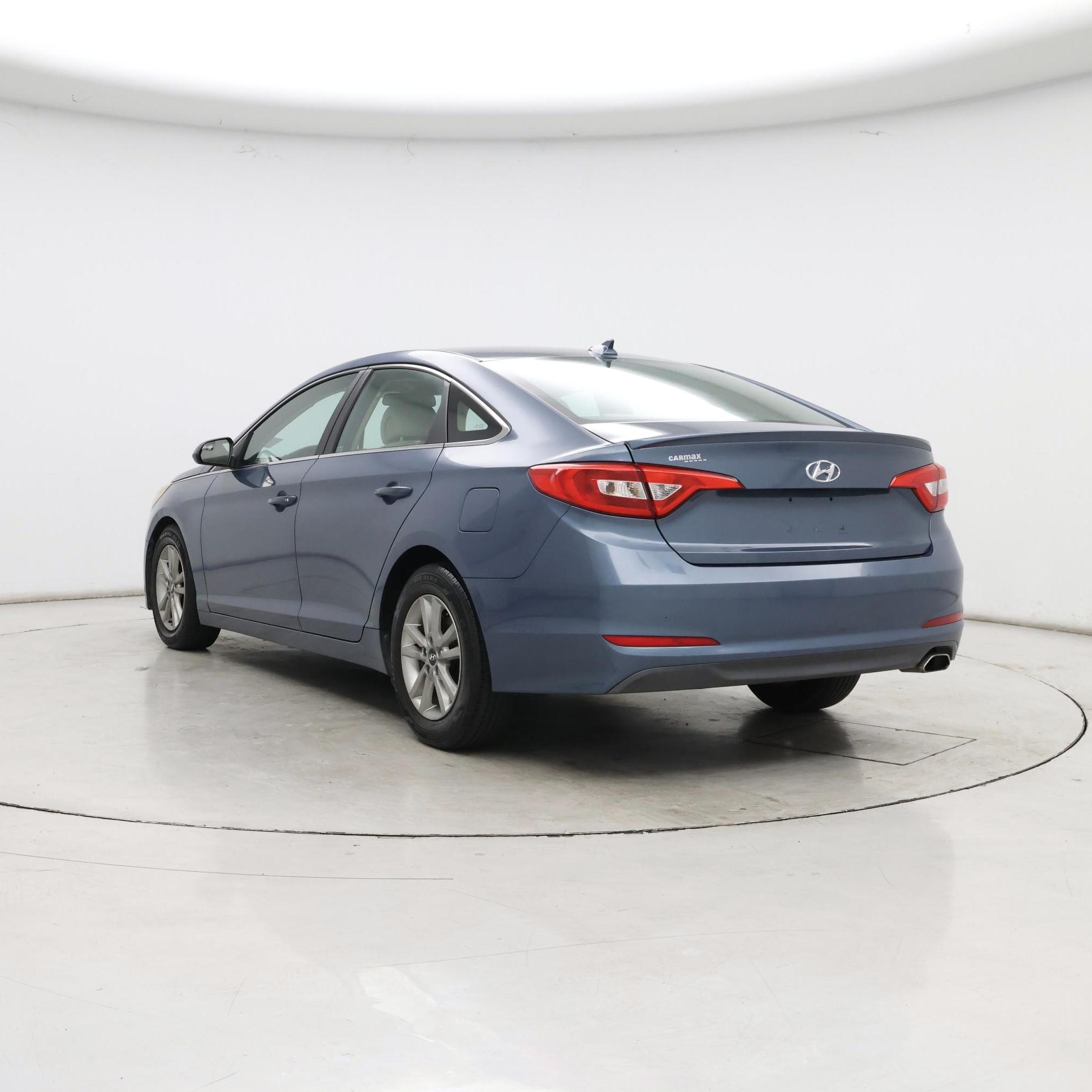 Thumbnail: 2015 Hyundai Sonata - 2