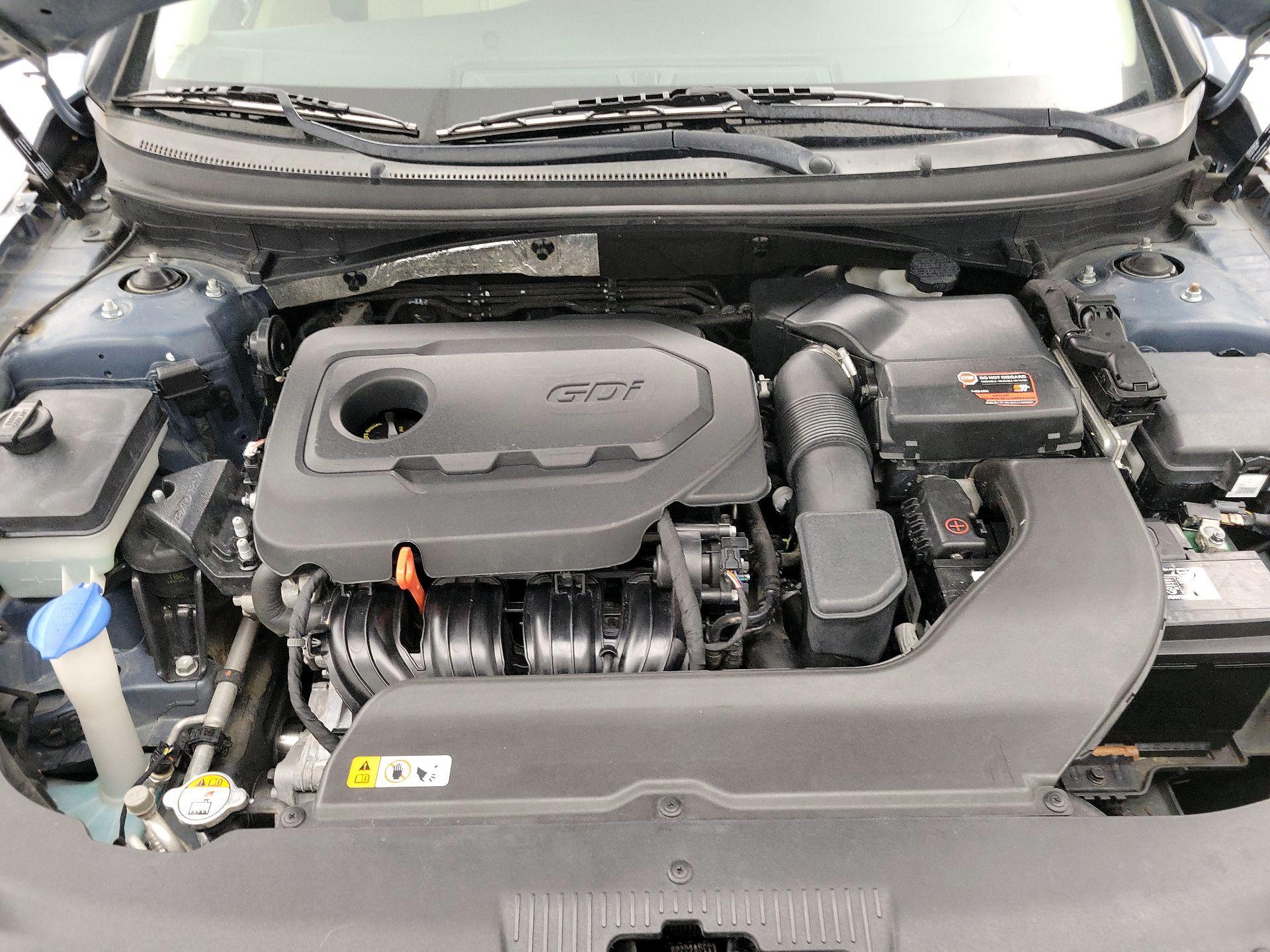 Thumbnail: 2015 Hyundai Sonata - 20