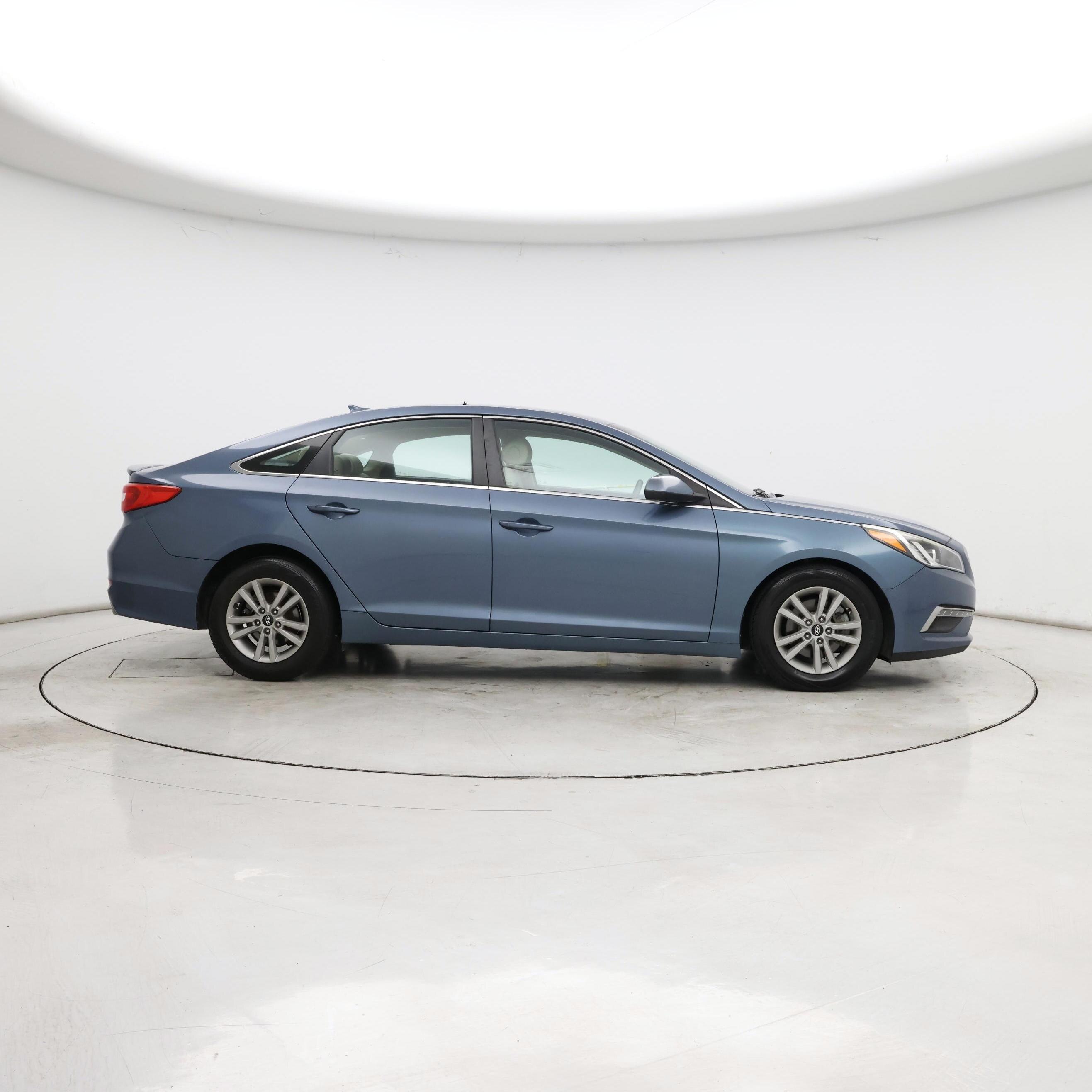 Thumbnail: 2015 Hyundai Sonata - 7