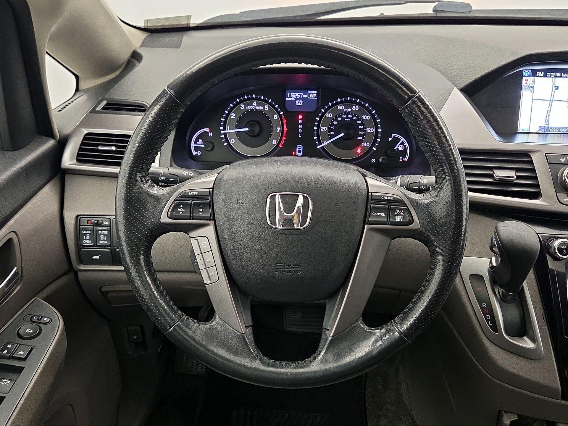 Thumbnail: 2015 Honda Odyssey - 10
