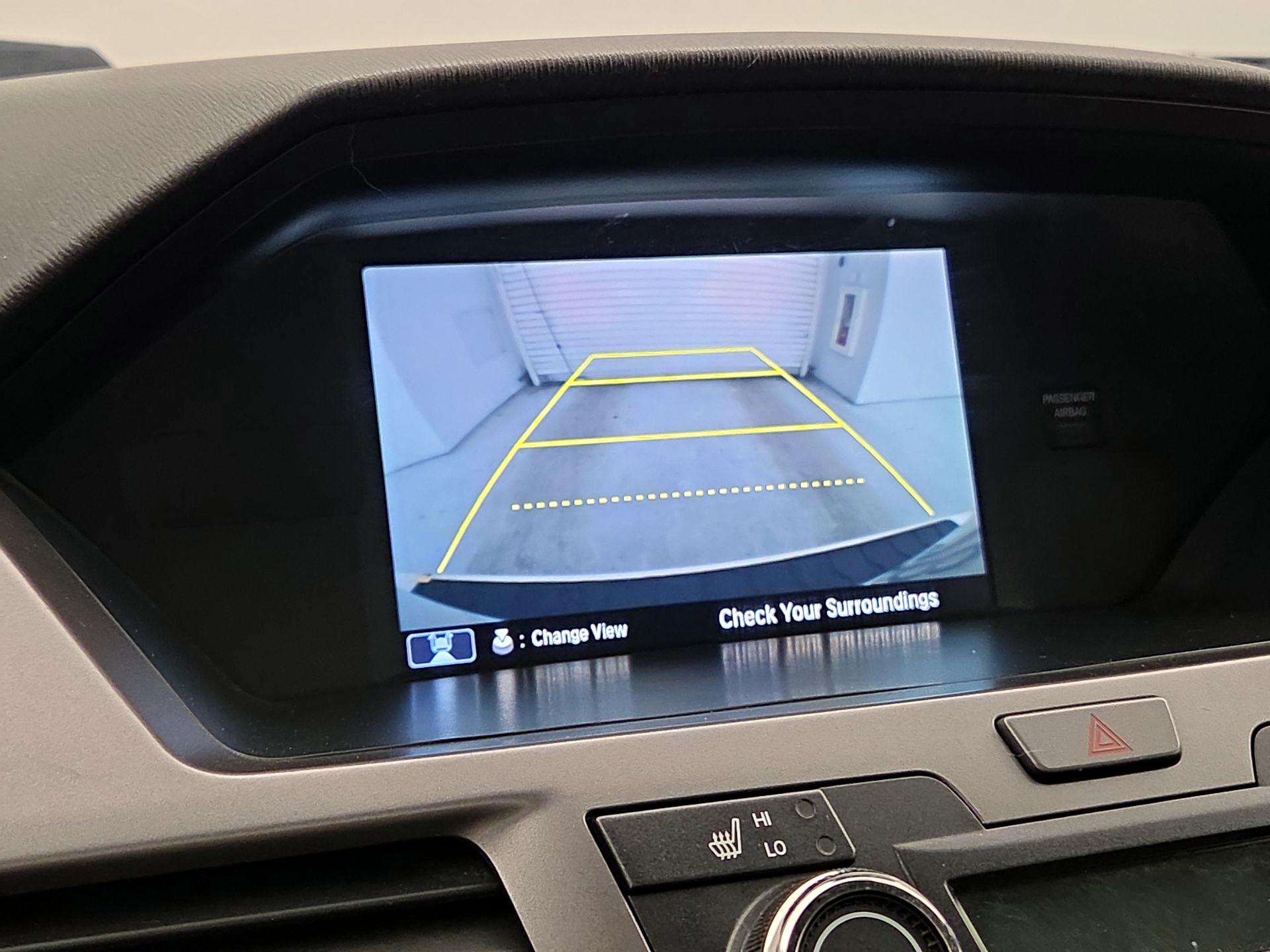 Thumbnail: 2015 Honda Odyssey - 15