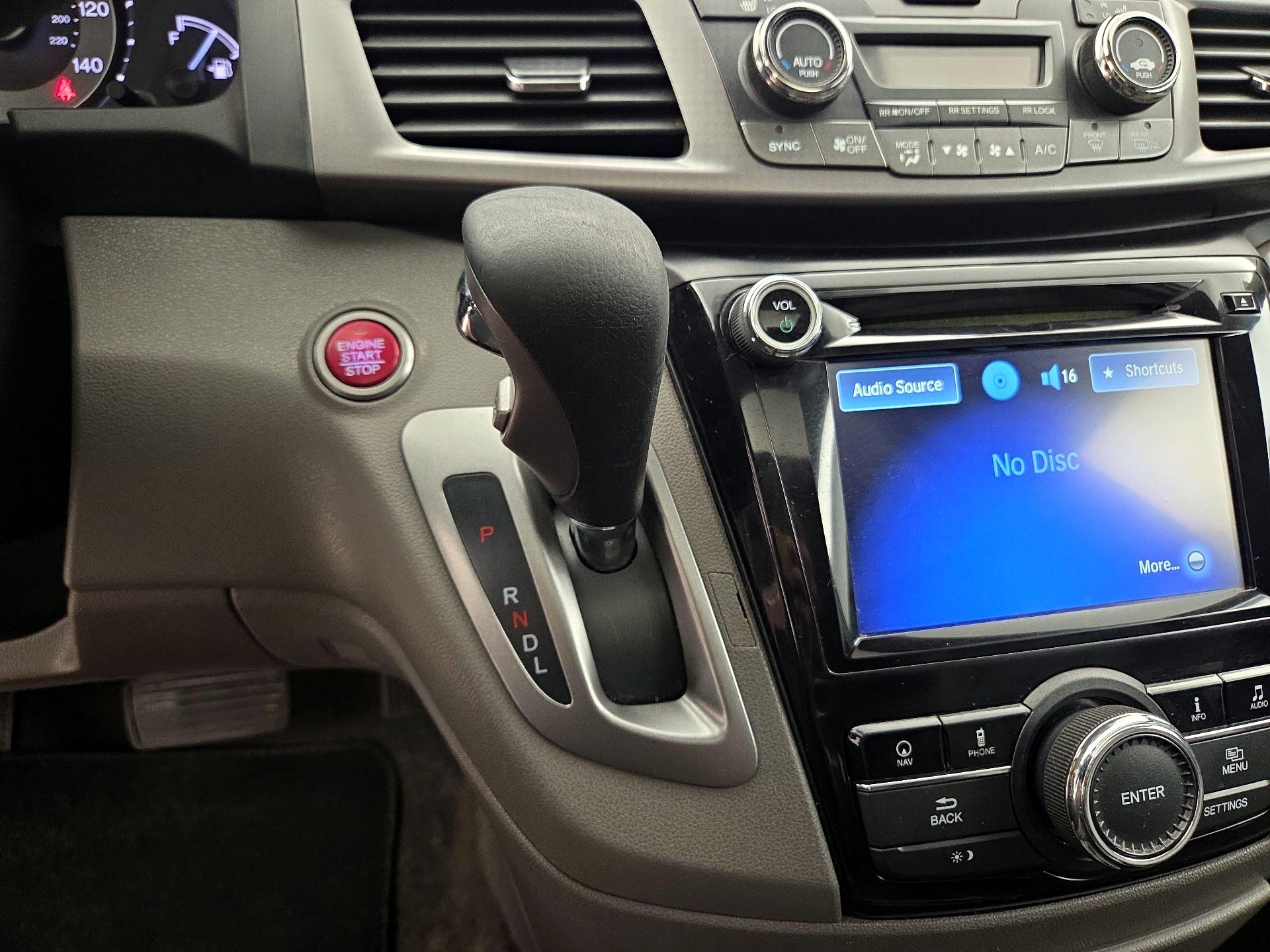 Thumbnail: 2015 Honda Odyssey - 18