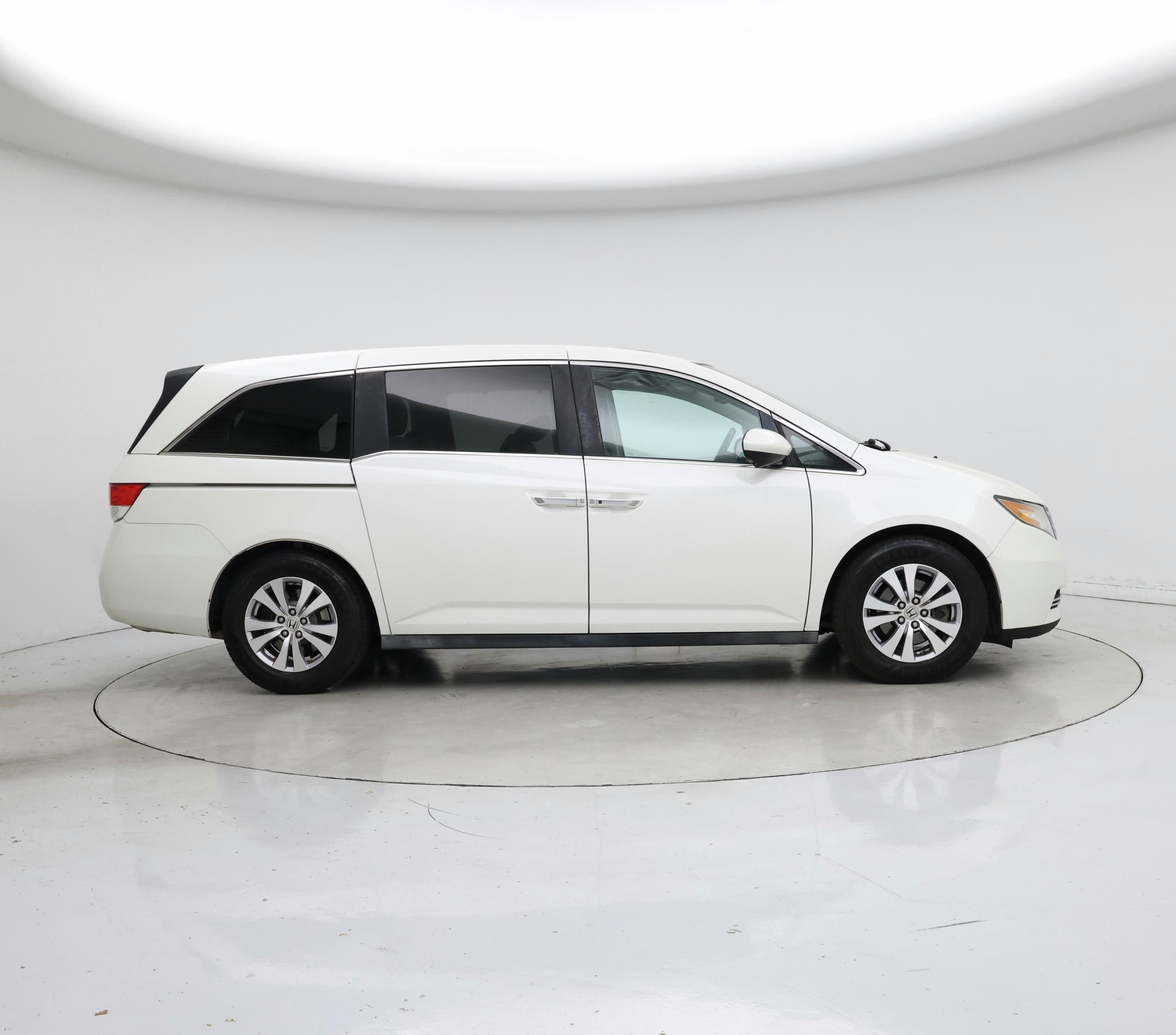 Thumbnail: 2015 Honda Odyssey - 7