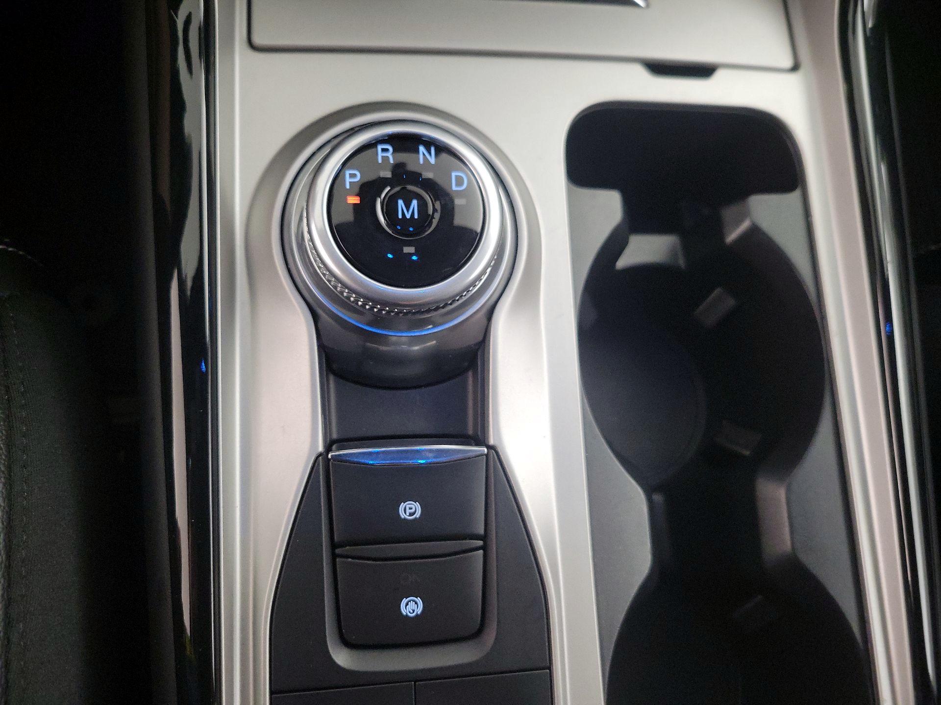 Thumbnail: 2022 Ford Explorer - 18